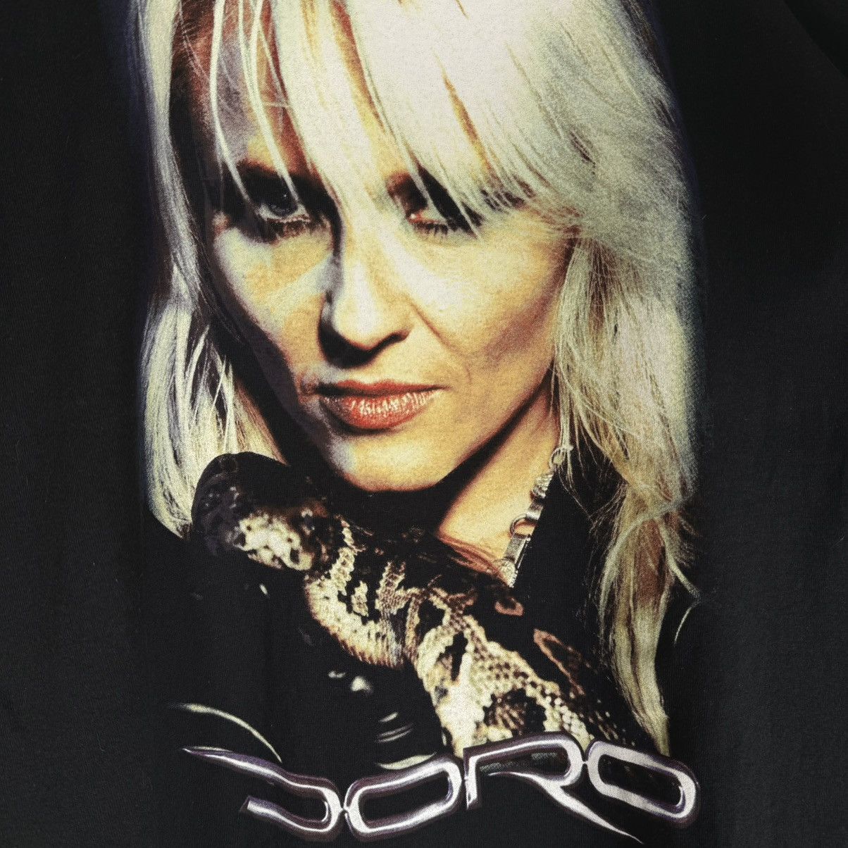 Band Tees Vintage 90s Doro Pesch Snake Music Screen Stars T Shirt Size US XL / EU 56 / 4 - 4 Thumbnail