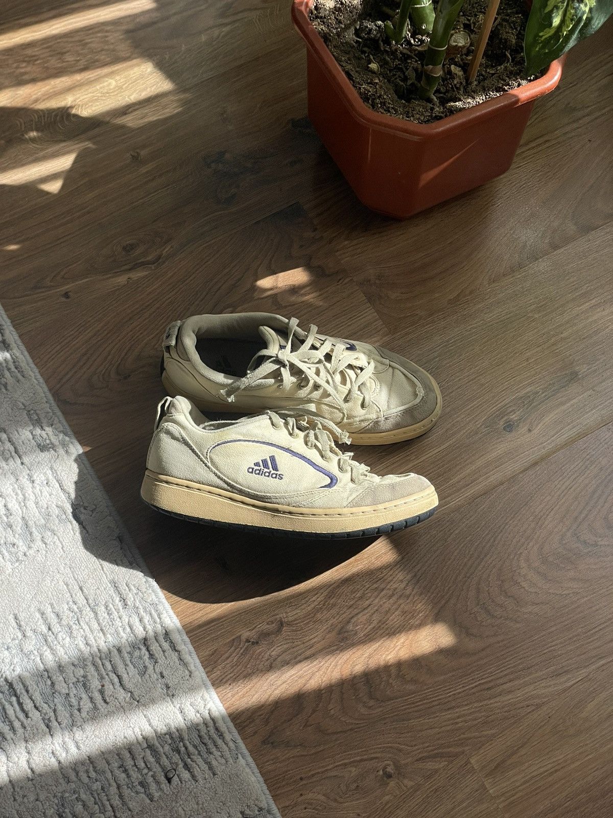 Adidas × Vintage Adidas 1998 vintage shoes Size US 8.5 / EU 41-42 - 1 Thumbnail