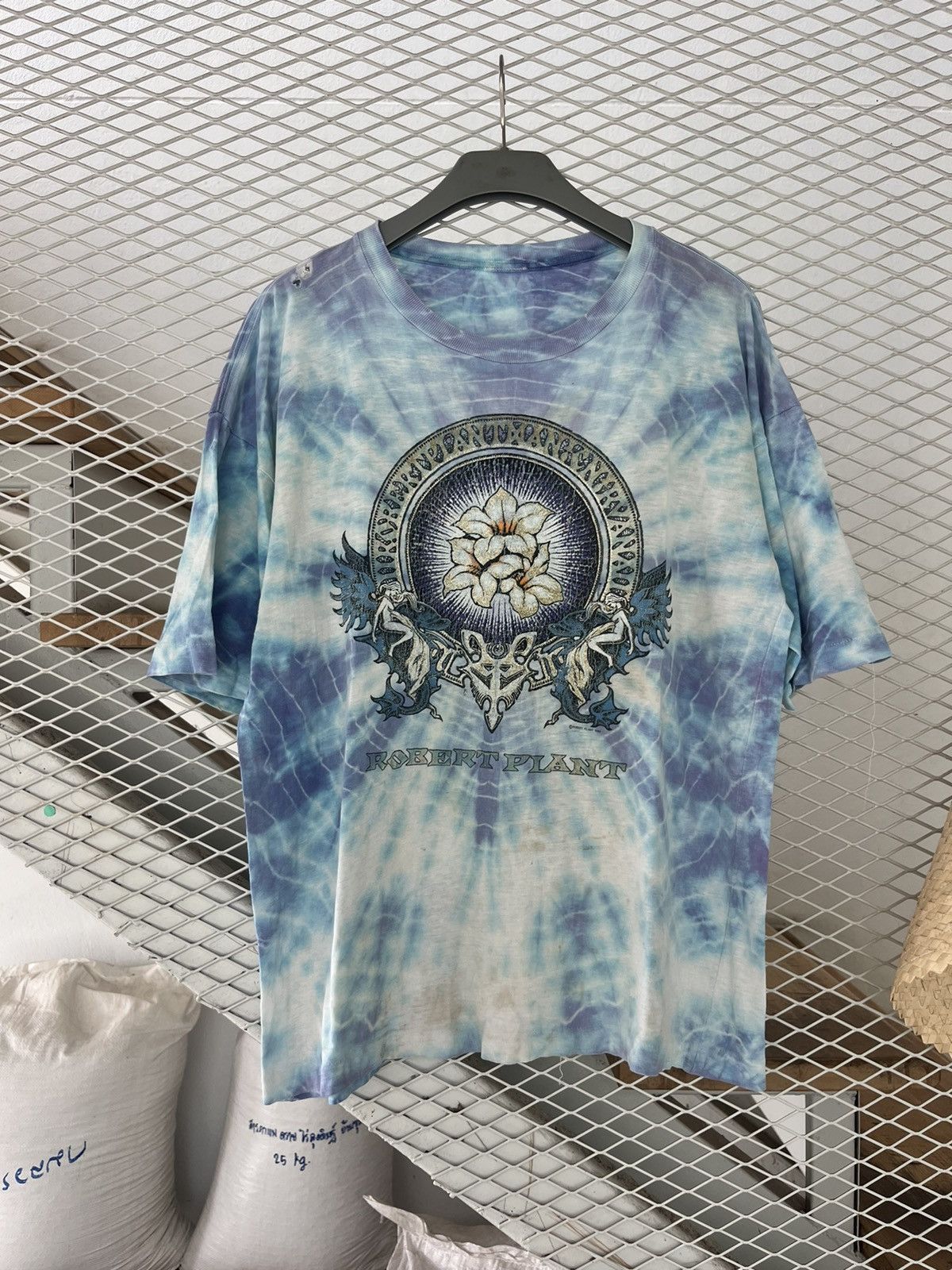 Band Tees Vintage ROBERT PLANT 1990’s tie-dye Tshirt Size US L / EU 52-54 / 3 - 2 Thumbnail