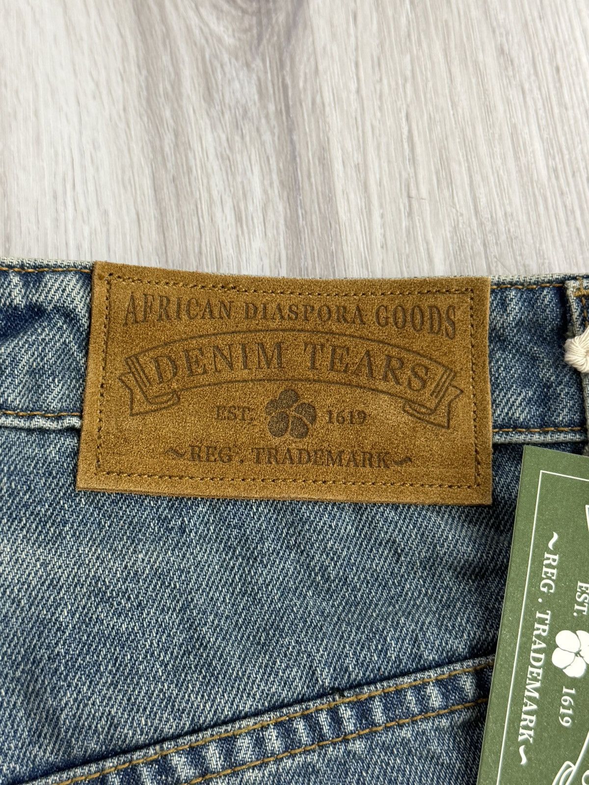 DENIM TEARS Denim Tears Cotton Wreath Denim Shorts – Large Size US 34 / EU 50 - 3 Thumbnail