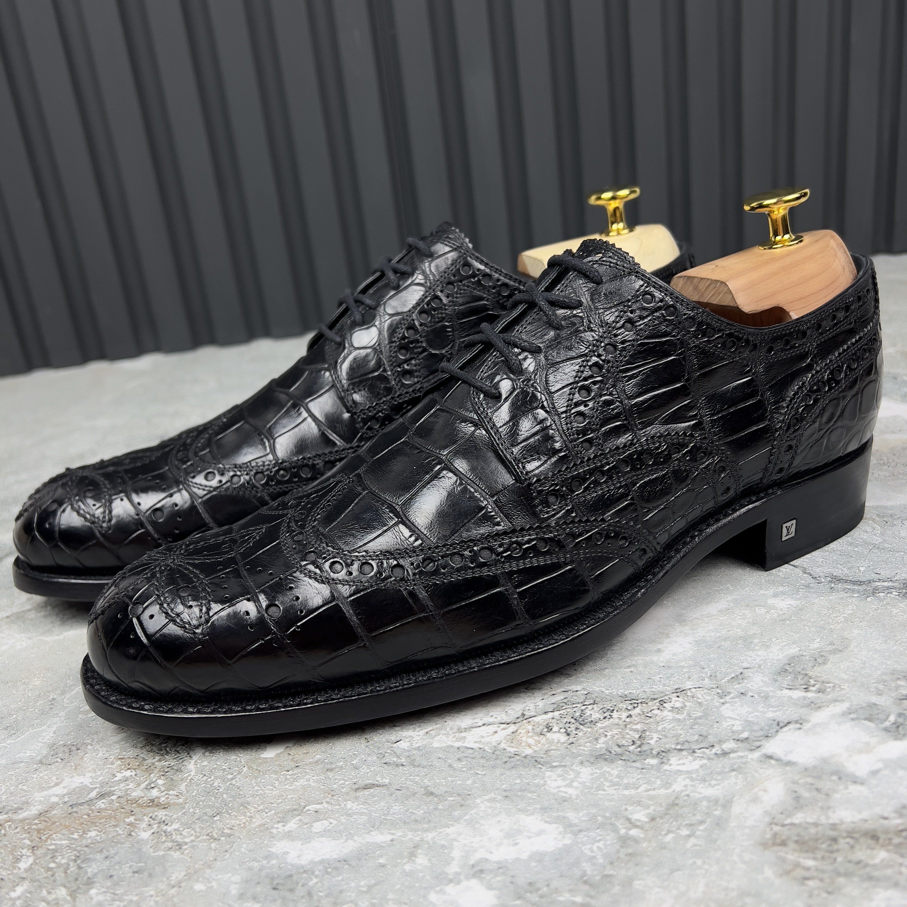 Louis Vuitton Derby Wingtip Alligator Crocodile Black Leather Size US 8 / EU 41 - 4 Thumbnail