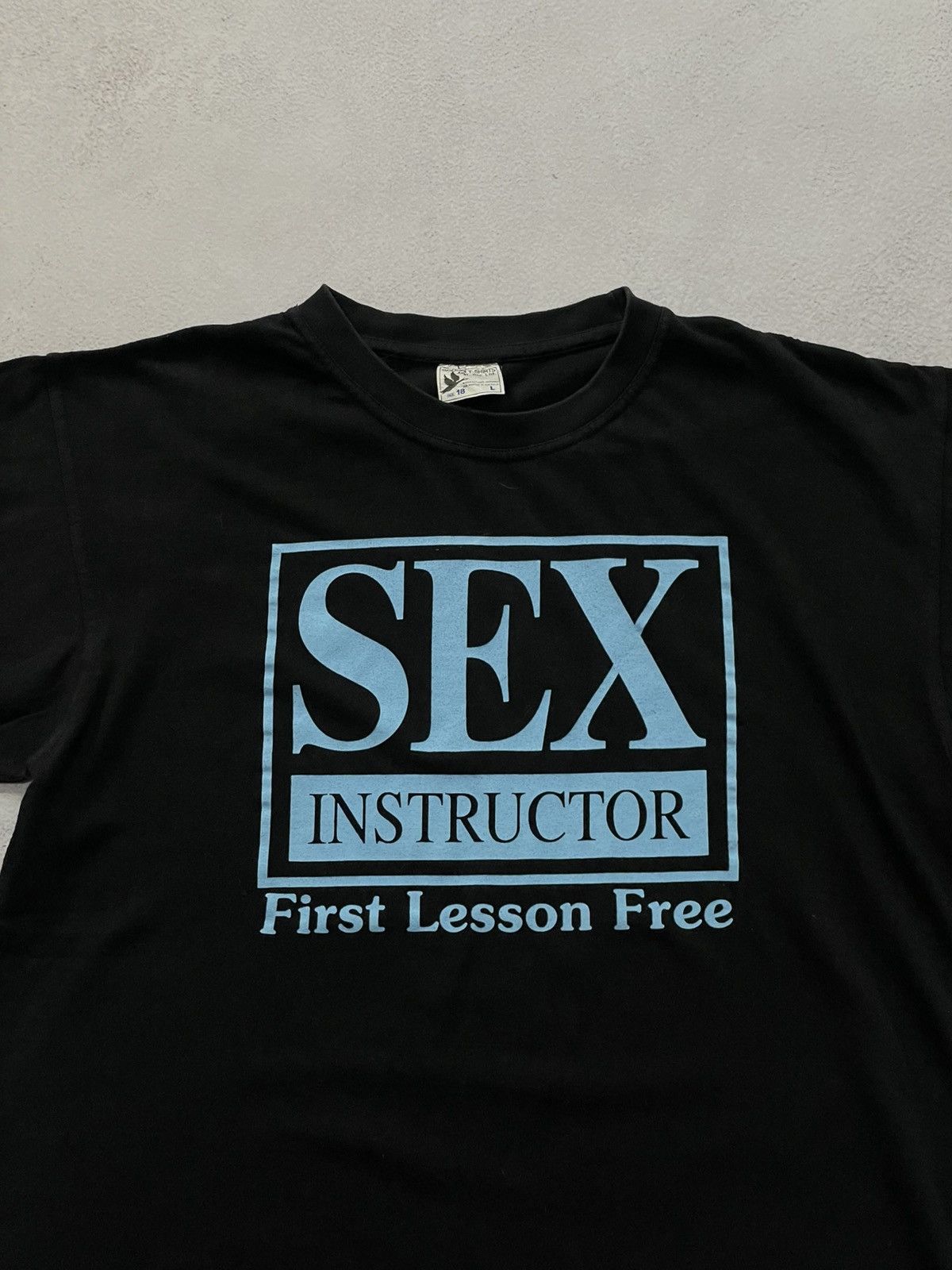 Vintage Sex Instructor Vintage Humor Tee Men Size L Size US L / EU 52-54 / 3 - 3 Thumbnail