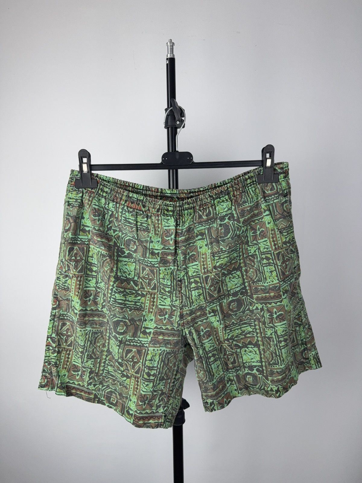Vintage Vintage Tribal Print Swim Shorts 90s Ethnic Pattern Size US 35 - 1 Thumbnail