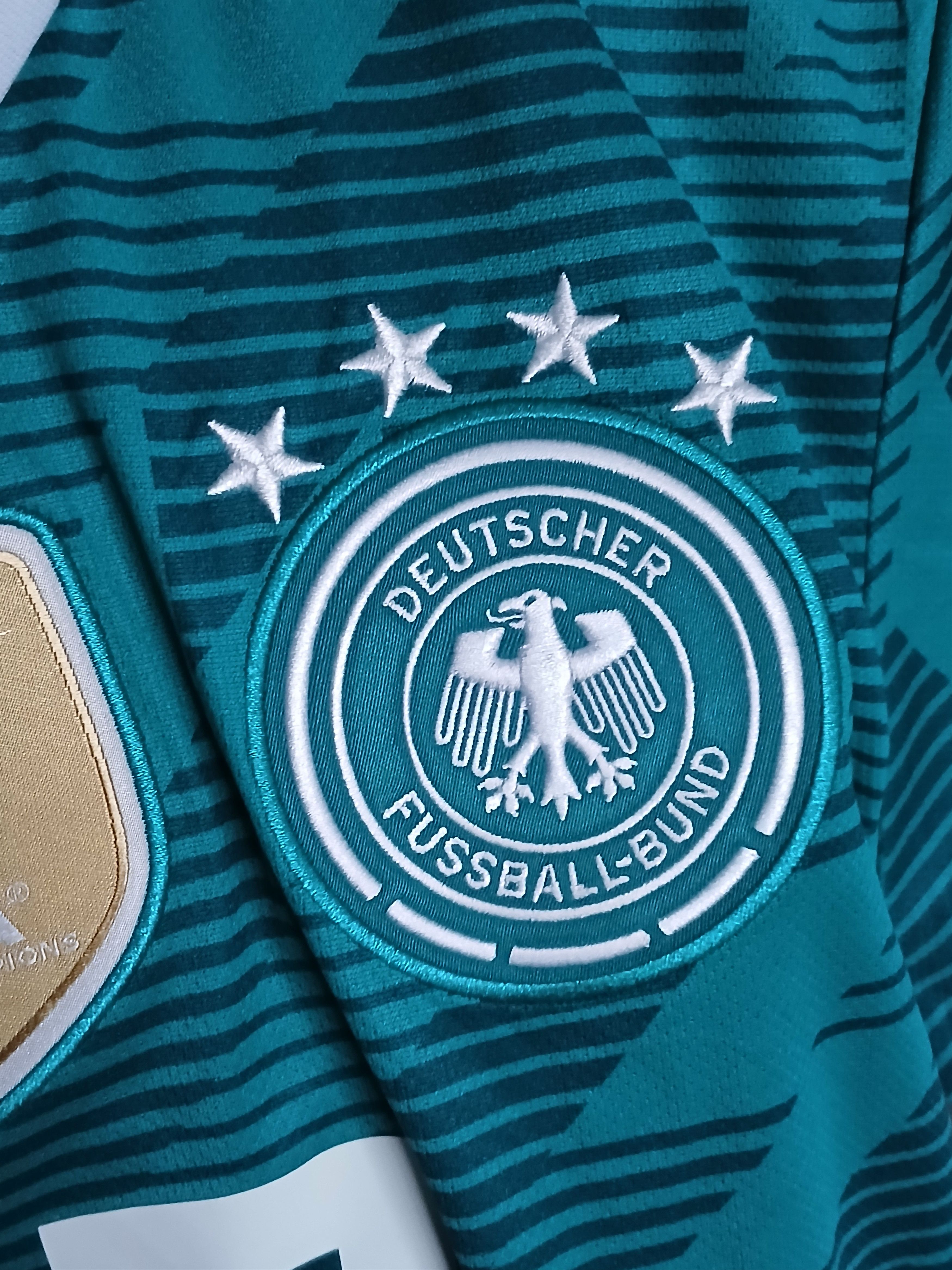Adidas New Germany National Football Team 18/19 Away Jersey T-Shirt Size US S / EU 44-46 / 1 - 5 Thumbnail