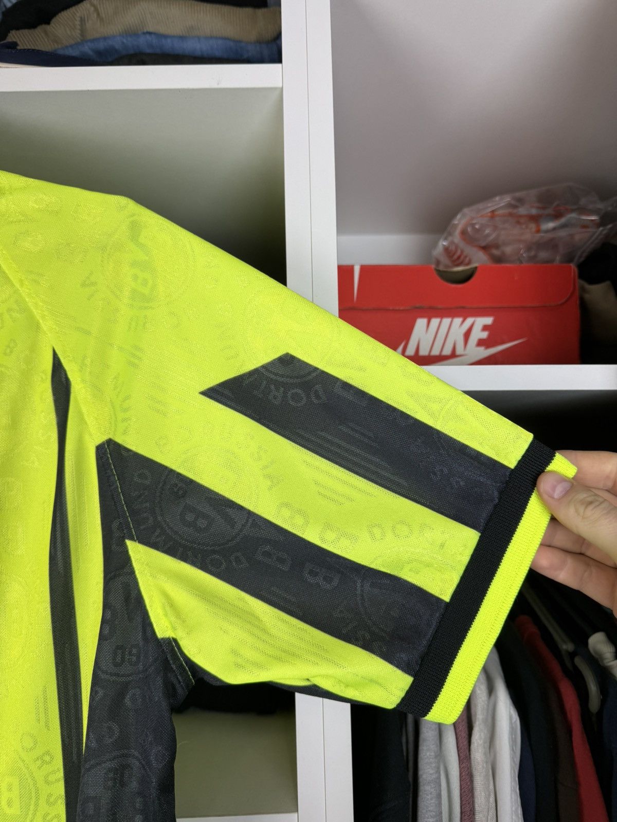 Nike Vintage 1996 1997 Nike Borussia Dortmund Soccer Jersey Size US S / EU 44-46 / 1 - 16 Thumbnail
