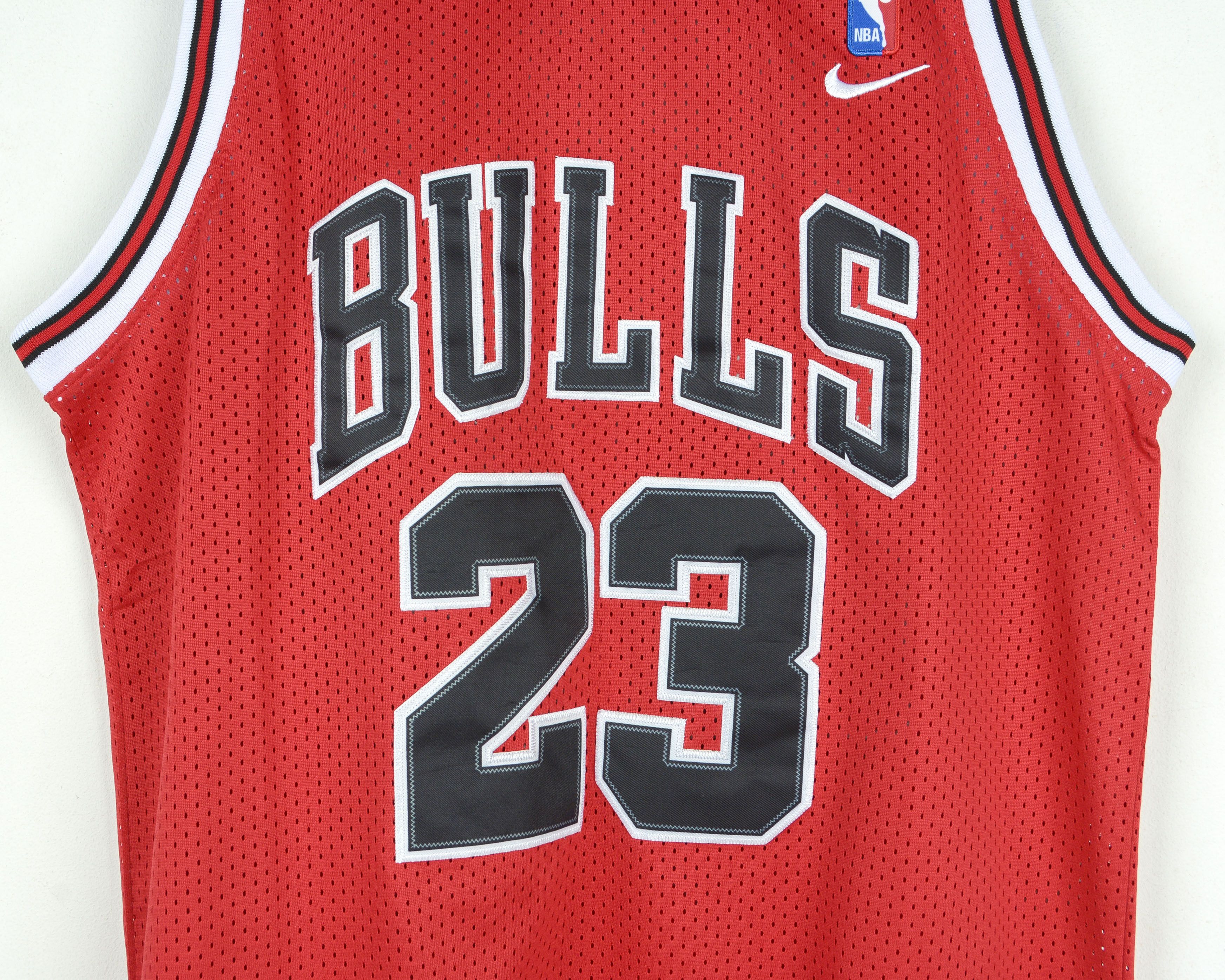Jordan Brand Chicago Bulls Michael Jordan #23 S Men's Tank Shirt Jersey Size US S / EU 44-46 / 1 - 3 Thumbnail