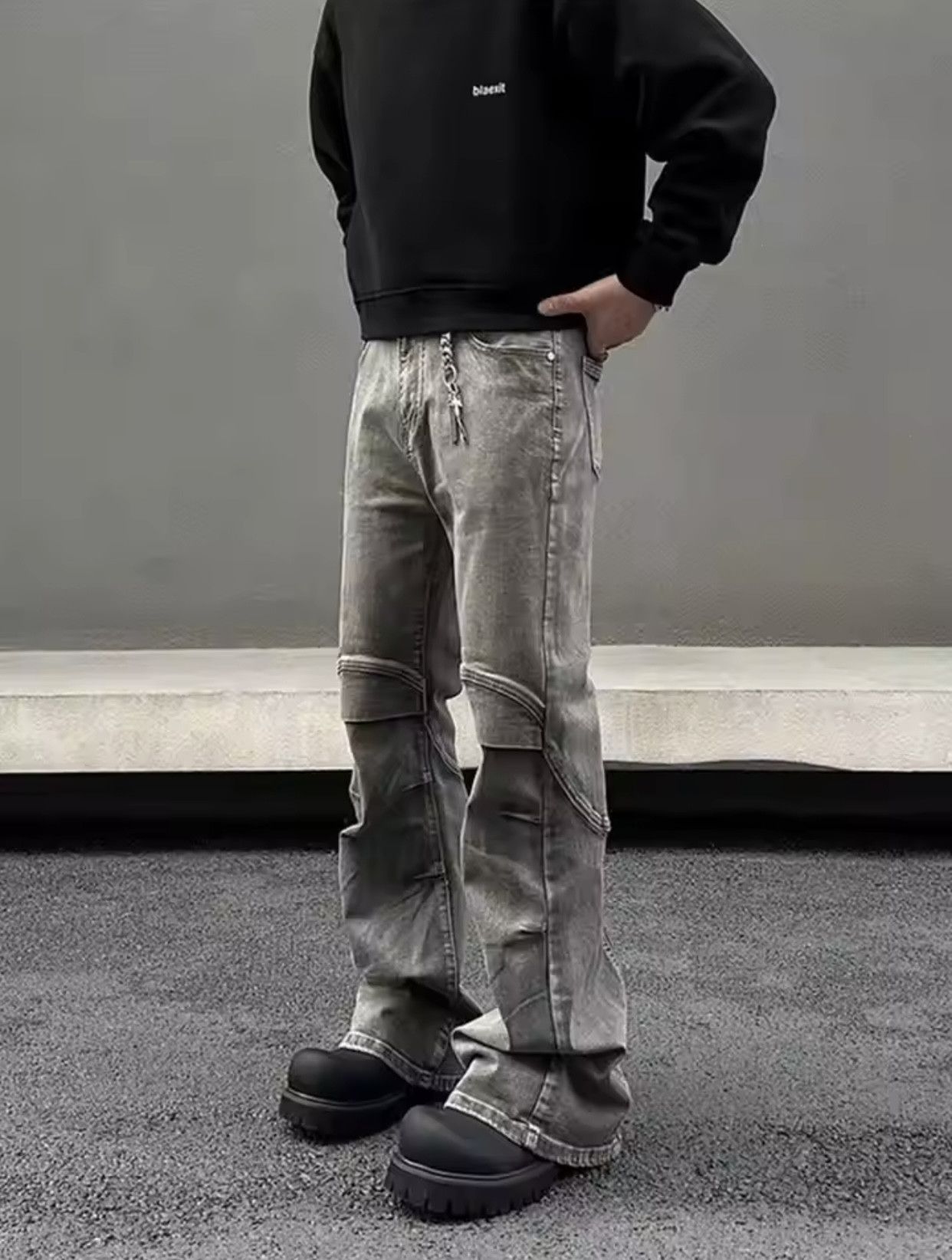 Denime × Japanese Brand × Vintage Ropa Y2K Streetwear Vintage Grey Pleated Flare Jeans Pants Size US 27 - 6 Thumbnail
