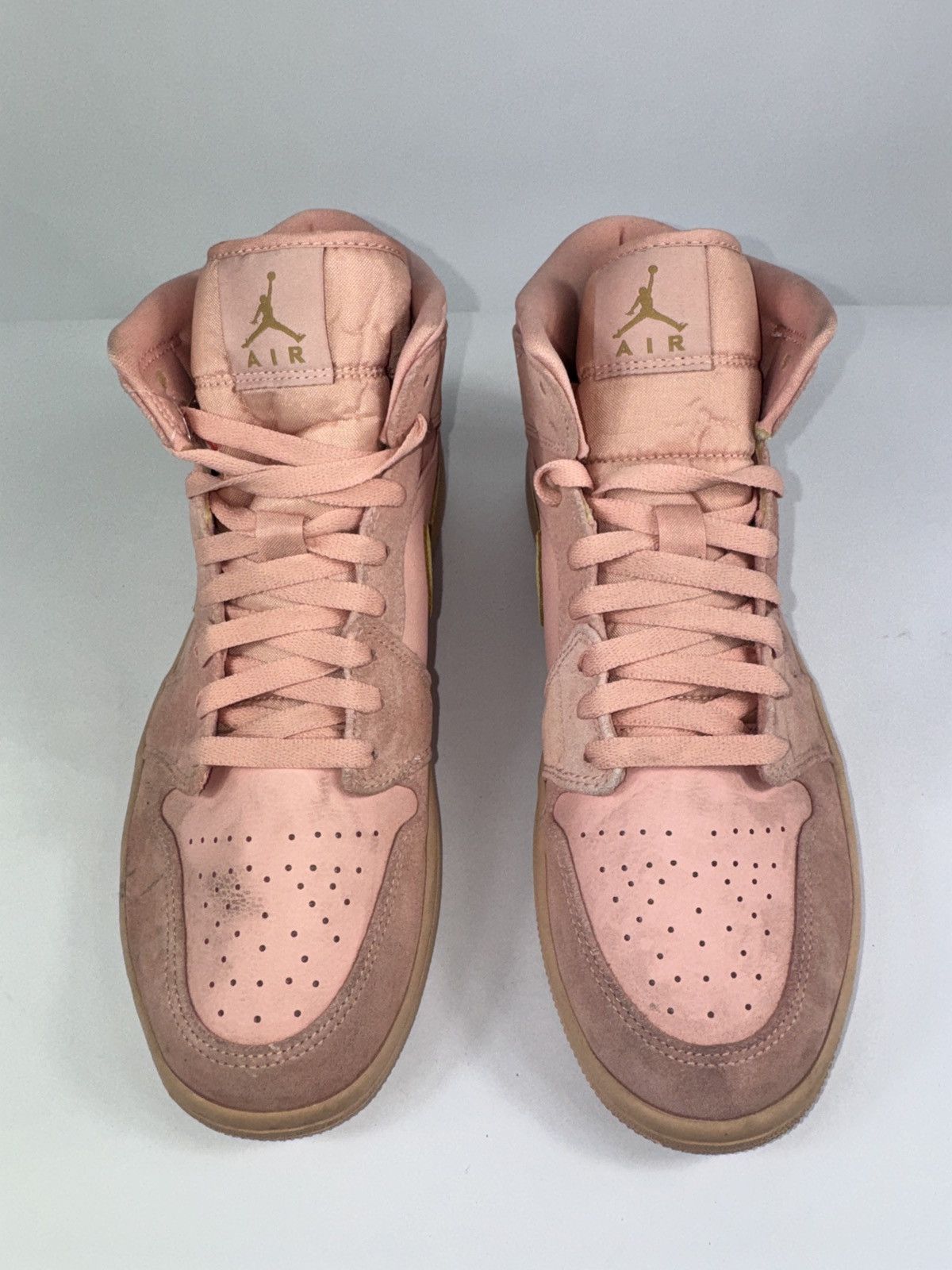 Jordan Brand JORDAN 1 MID CORAL GOLD Size US 9.5 / EU 42-43 - 2 Thumbnail
