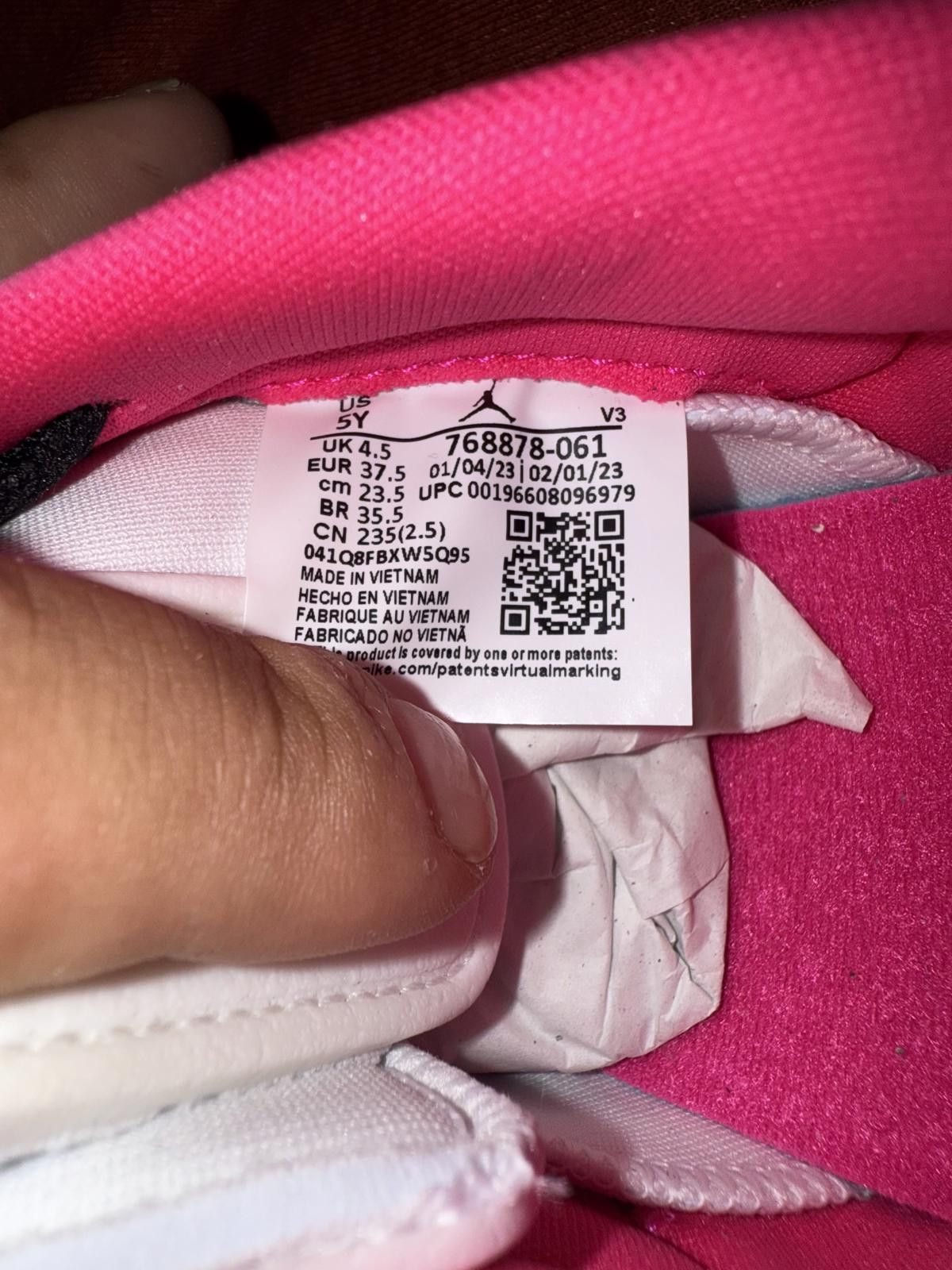 Nike Jordan 6 Retro Low Fierce Pink (Gs) Size US 6.5 / IT 36.5 - 9 Thumbnail