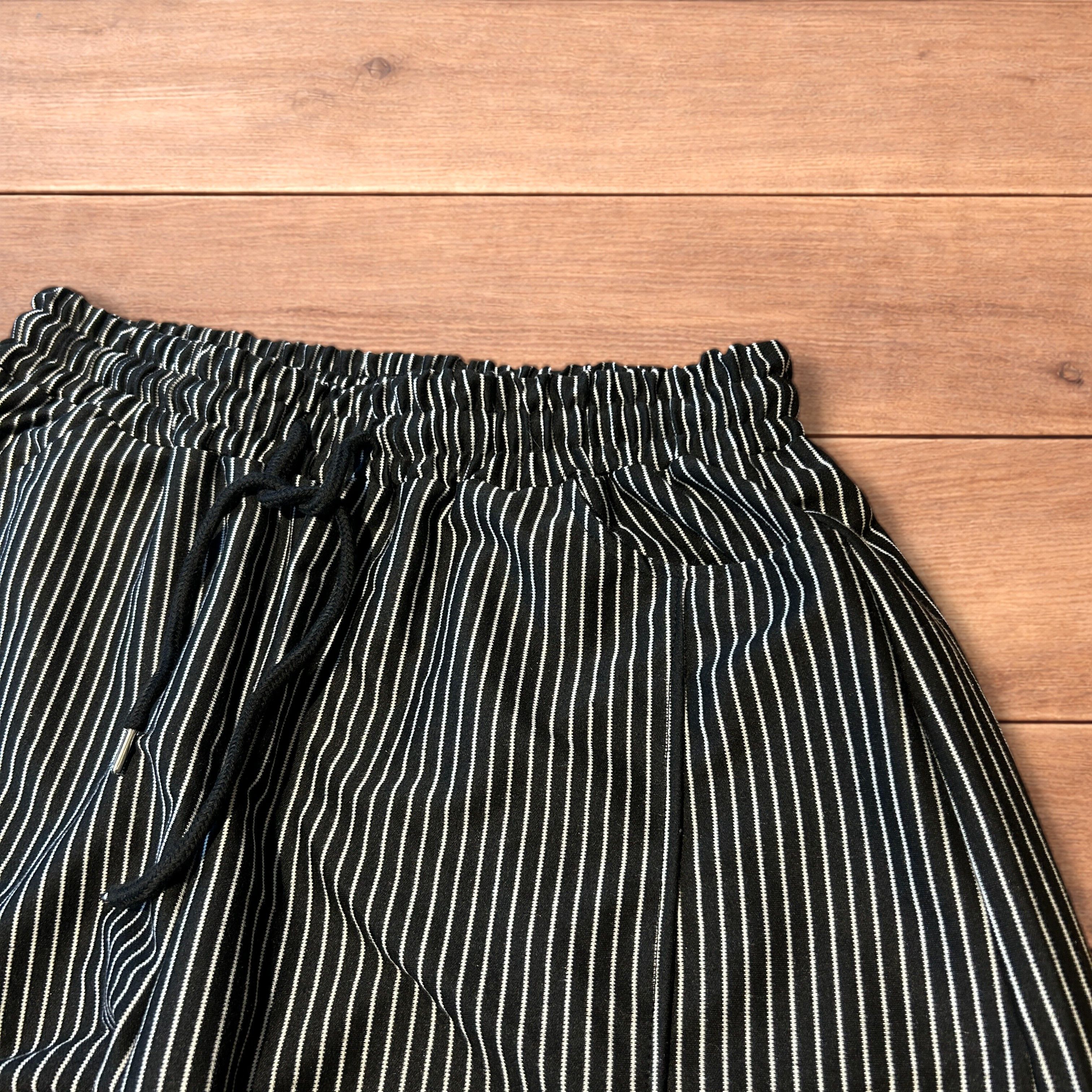 Japanese Brand Super baggy wide leg pinstripe Korean joggers in blck/white. Size US 36 / EU 52 - 3 Thumbnail