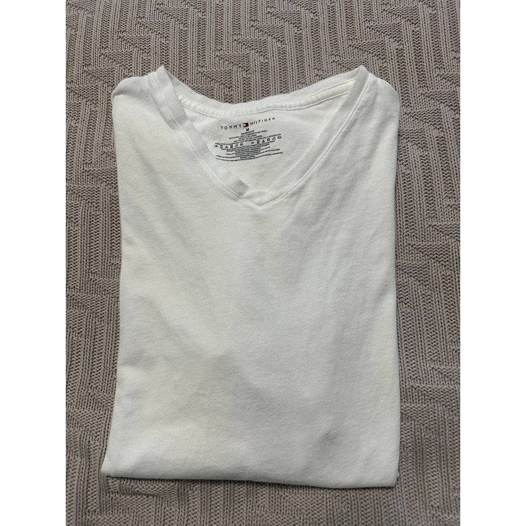 Tommy Hilfiger Tommy Hilfiger white vneck tee size M Size US M / EU 48-50 / 2 - 1 Thumbnail