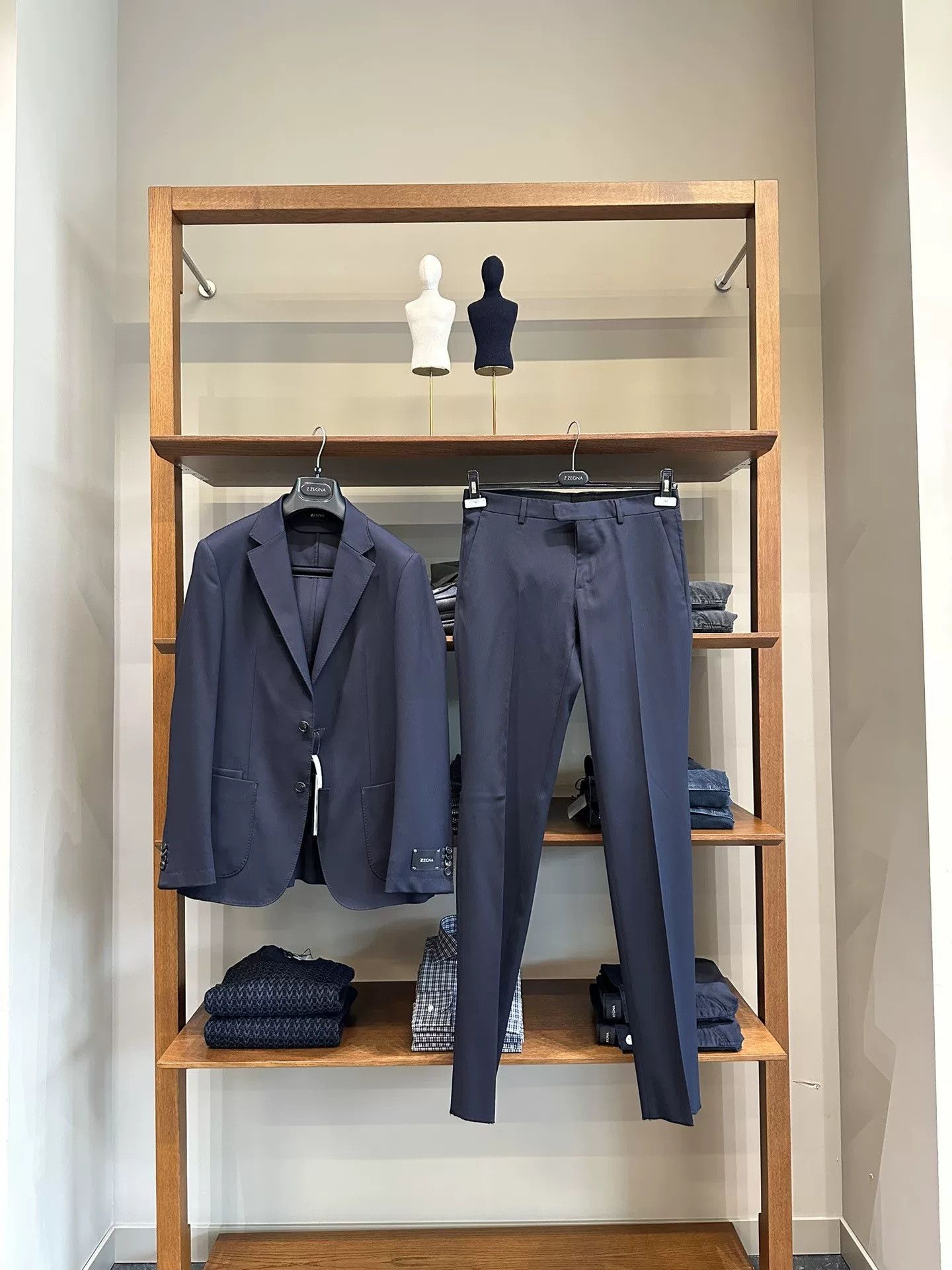 Ermenegildo Zegna Zegna Men's Dark Blue Wool Suit Size US S / EU 44-46 / 1 - 8 Thumbnail