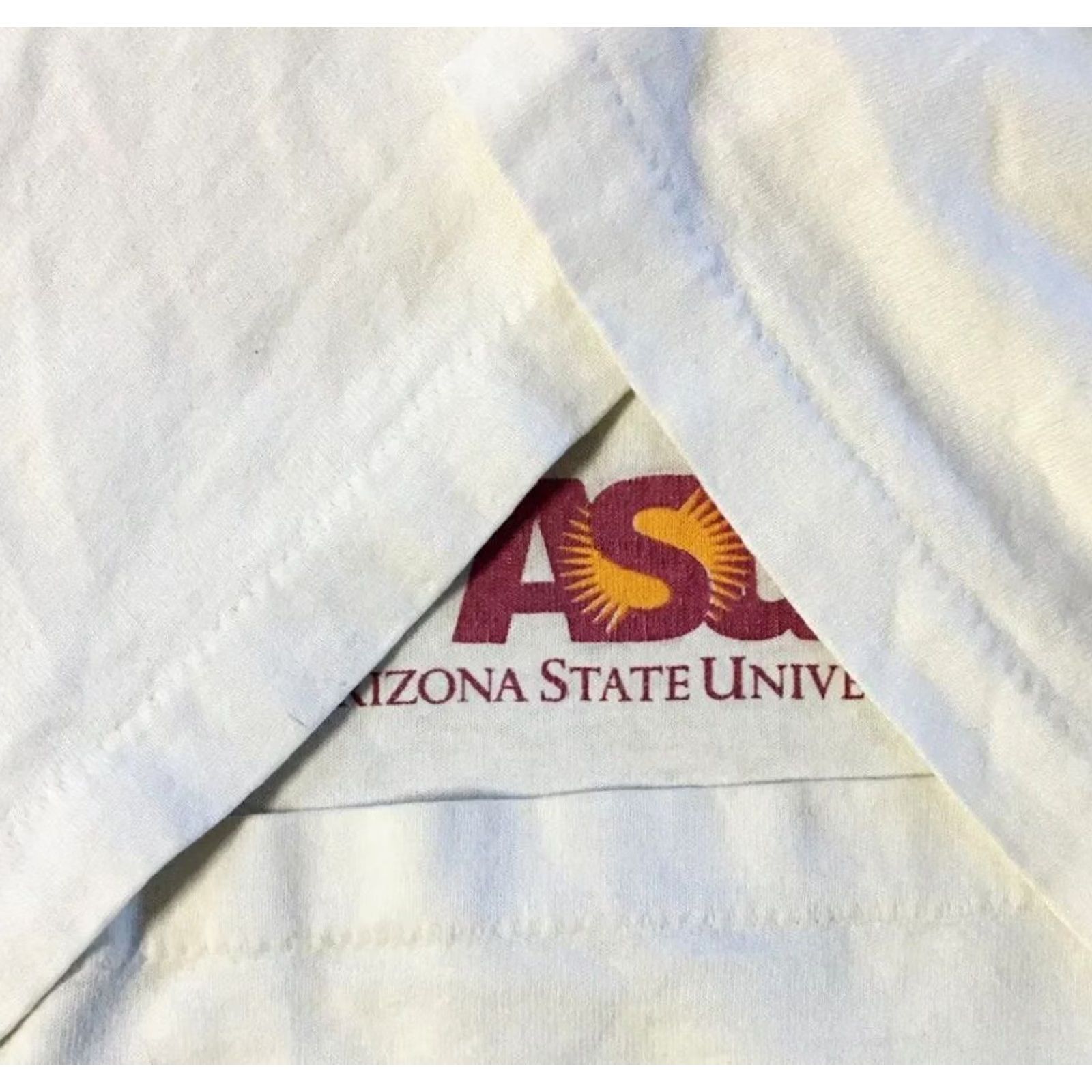 Vintage VINTAGE Arizona State University Shirt L Mens White 90s 80s Distressed Faded Single Stitch Grunge Track & Field Ball Football Sun Devils USA College Size US L / EU 52-54 / 3 - 5 Thumbnail