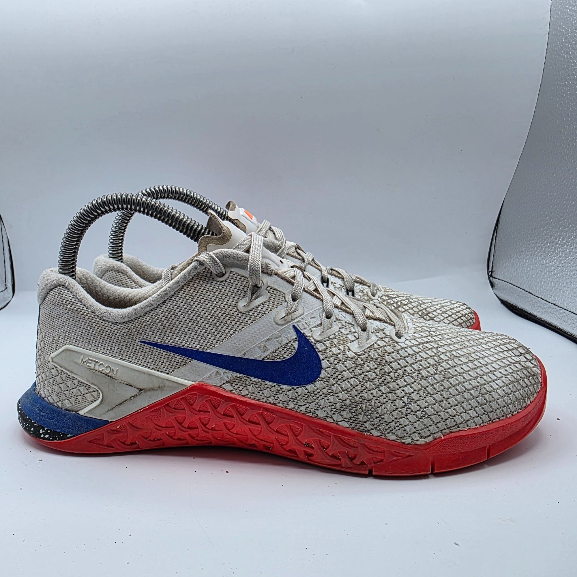 Nike Nike Metcon 4 XD Womens Size 7.5 White Red Blue Training Sho Size US 7.5 / IT 37.5 - 12 Thumbnail