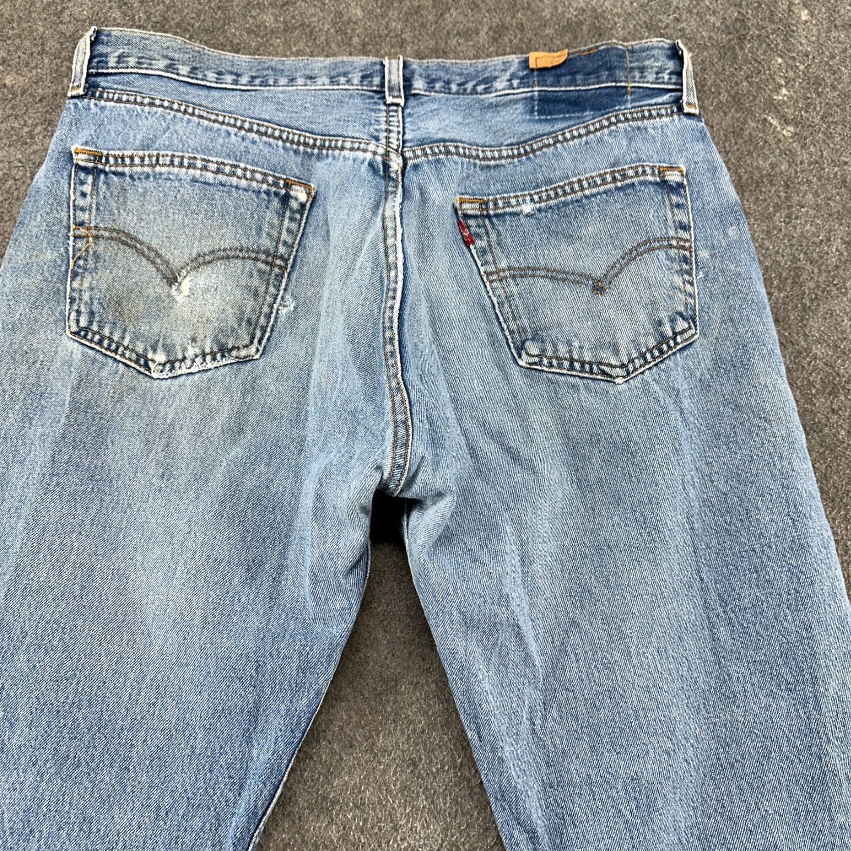 Levi's VINTAGE Levi's 501 Jeans Mens 36x32 Blue Distressed Medium Wash Straight 5-Pocket Denim Jeans Mens Regular Blue Size US 36 / EU 52 - 7 Thumbnail