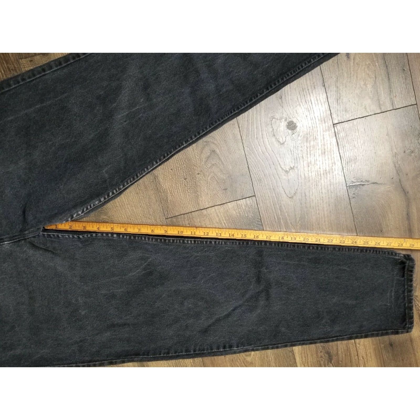 Levi's Vintage Levi's Jeans Women's Tapered Regular Fit Sz 13 Black 90s Made in USA Size 34" / US 12 / IT 48 - 3 Thumbnail