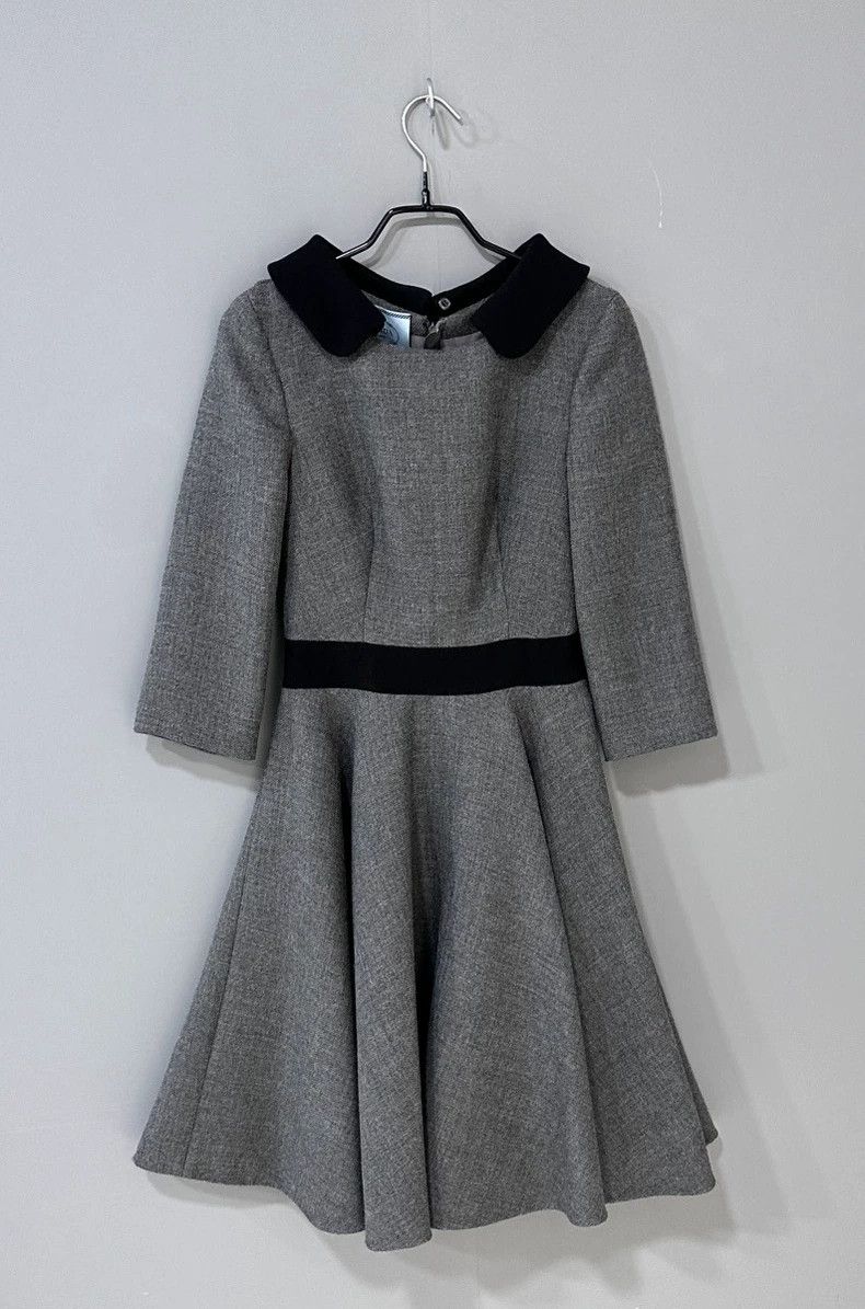 Prada Prada Small lapel dress 2504-Nextarrow Size XS / US 0-2 / IT 36-38 - 1 Thumbnail