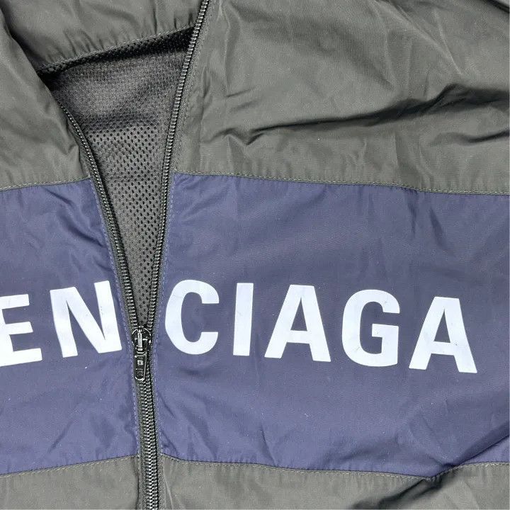 Balenciaga Balenciaga Black Zip-Up Jacket for All Genders 0079-2507 Size US S / EU 44-46 / 1 - 6 Thumbnail