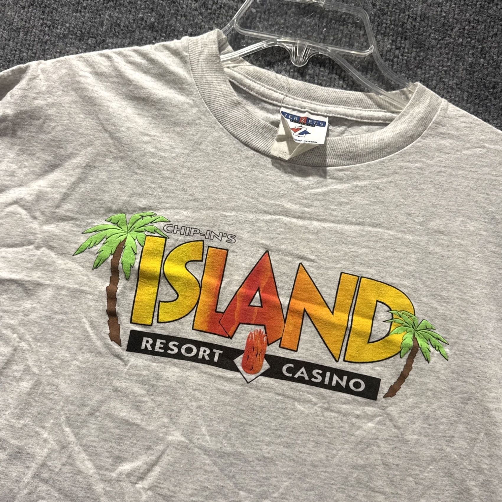 Jerzees VINTAGE Chip-In’s Island Resort Casino Gray Short Sleeve T-Shirt XL Men’s Size US XL / EU 56 / 4 - 2 Thumbnail