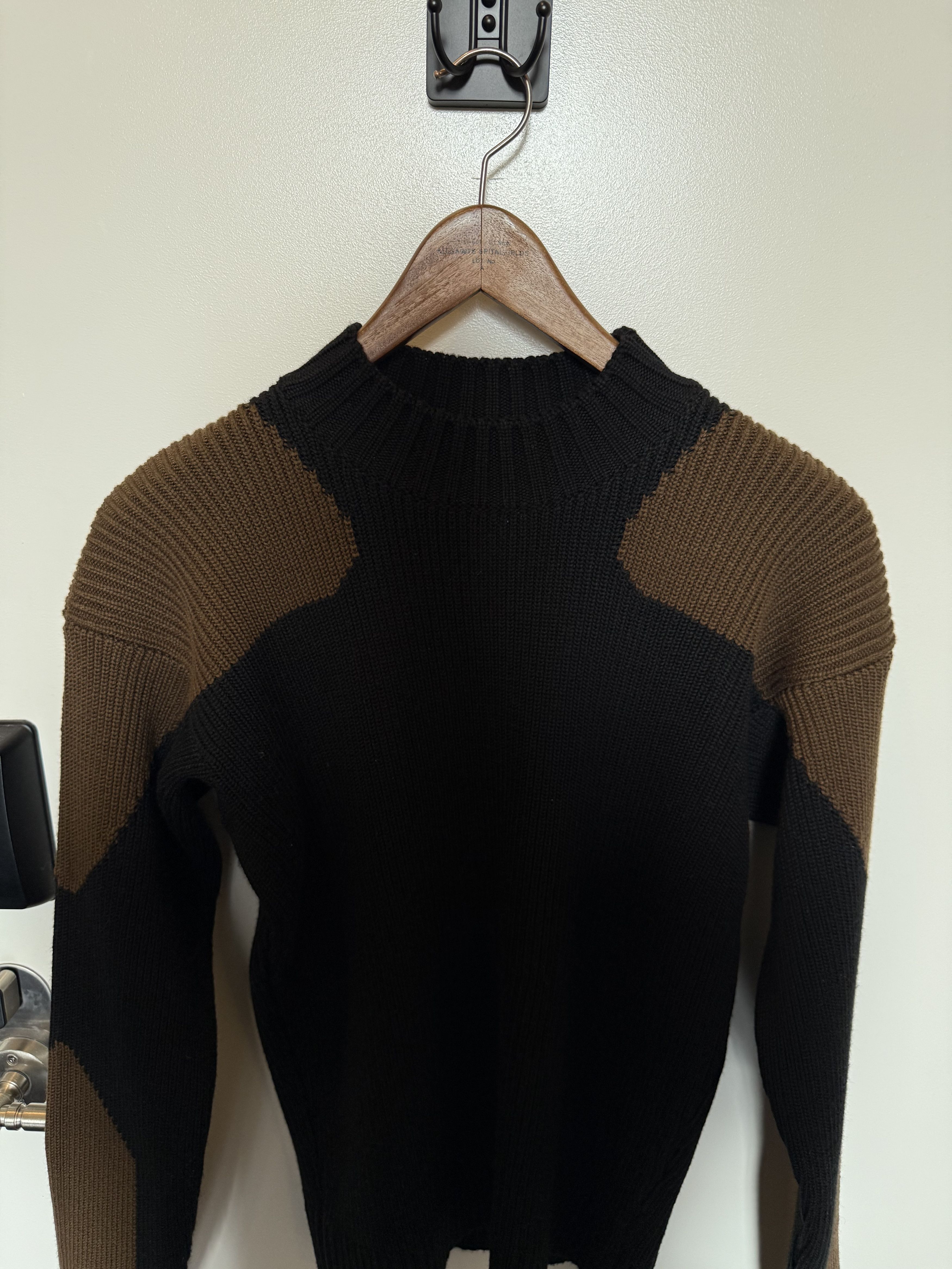 Jacquemus La Montagne 'La Maille Girò' Sweater (Black & Brown) Size US M / EU 48-50 / 2 - 2 Thumbnail