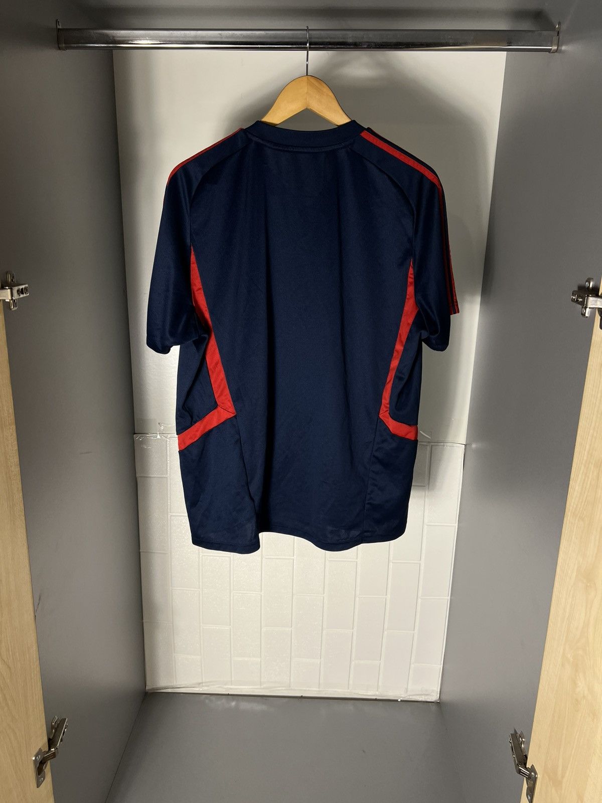 Adidas VINTAGE ADIDAS FC ARSENAL LONDON ENGLAND SOCCER JERSEY RETRO Size US XL / EU 56 / 4 - 11 Thumbnail