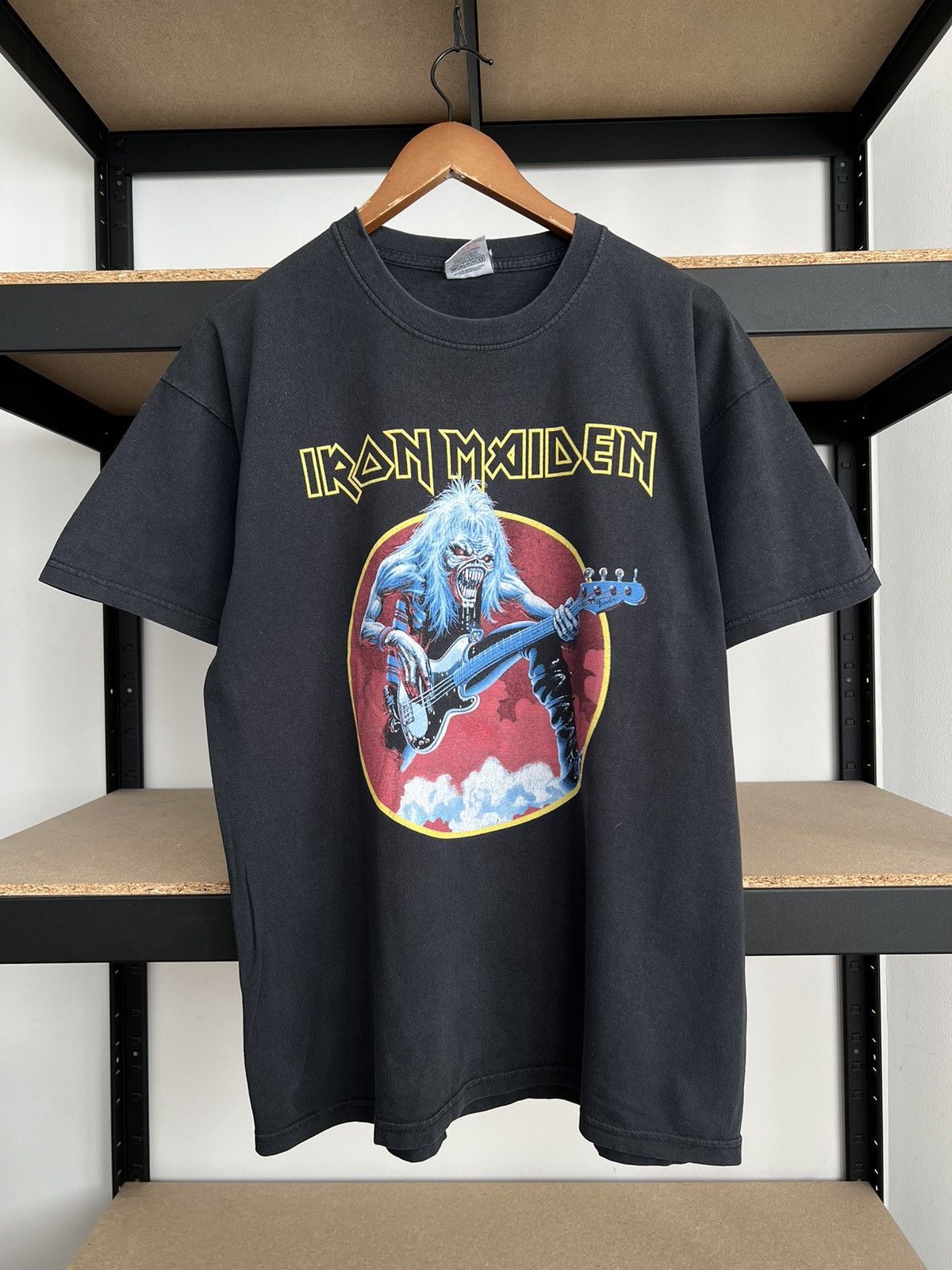 Band Tees Vintage 2000s Iron Maiden Black T-shirt Size US L / EU 52-54 / 3 - 3 Thumbnail