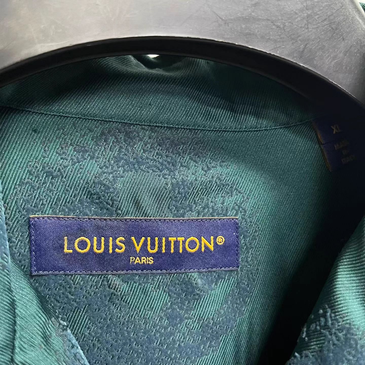 Louis Vuitton LOUIS VUITTON Green AOP Button LS Shirt XL Size US XL / EU 56 / 4 - 5 Thumbnail