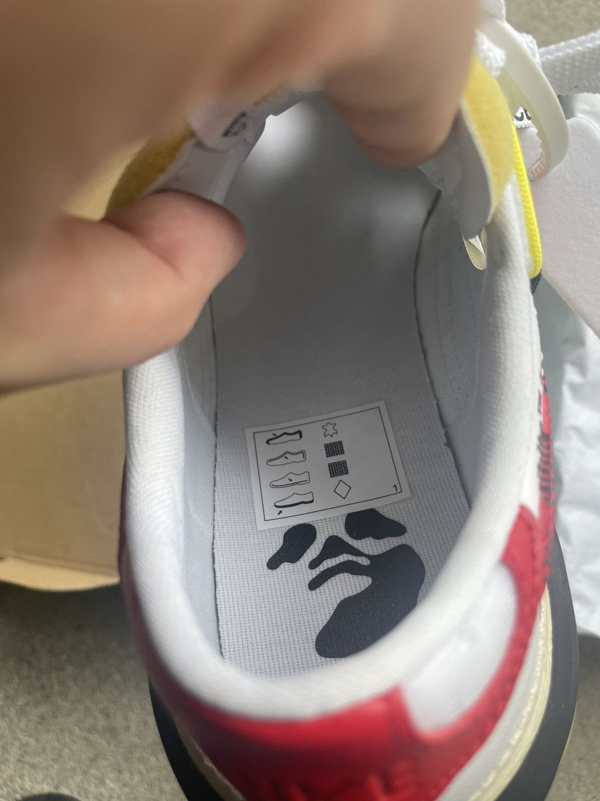 Nike × Off-White Off-White Nike Blaser Low Size US 10.5 / EU 43-44 - 11 Thumbnail