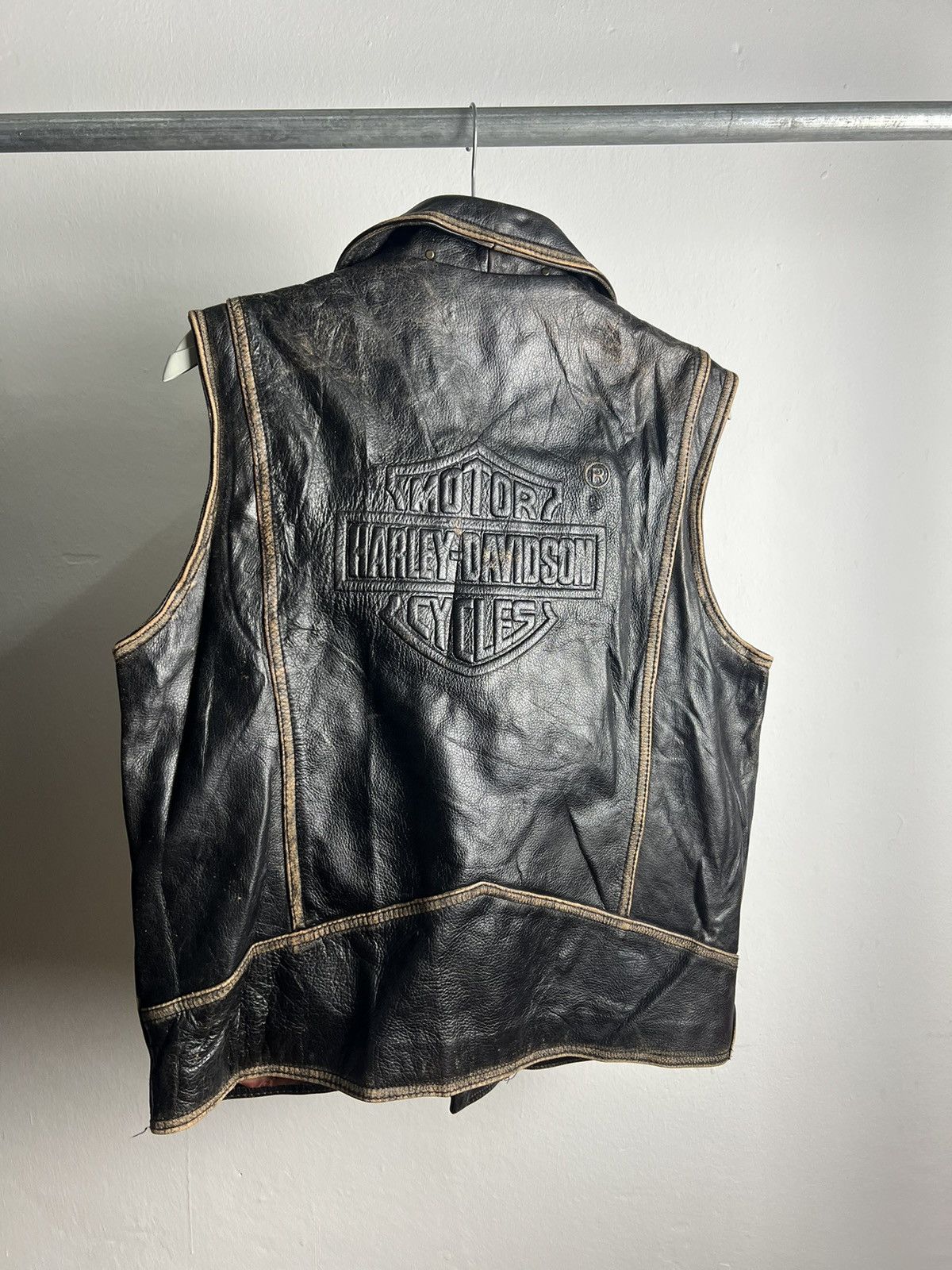 Genuine Leather × Harley Davidson × Vintage Vintage 1980s Harley Davidson Sleeveless Leather Jackets Size US L / EU 52-54 / 3 - 1 Thumbnail