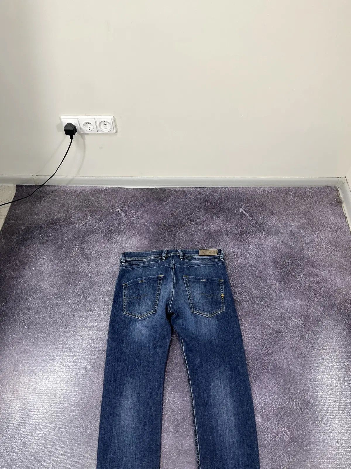 Diesel Vintage Diesel Faded Blue Denim Avant Garde Hype Jeans Size US 36 / EU 52 - 9 Thumbnail