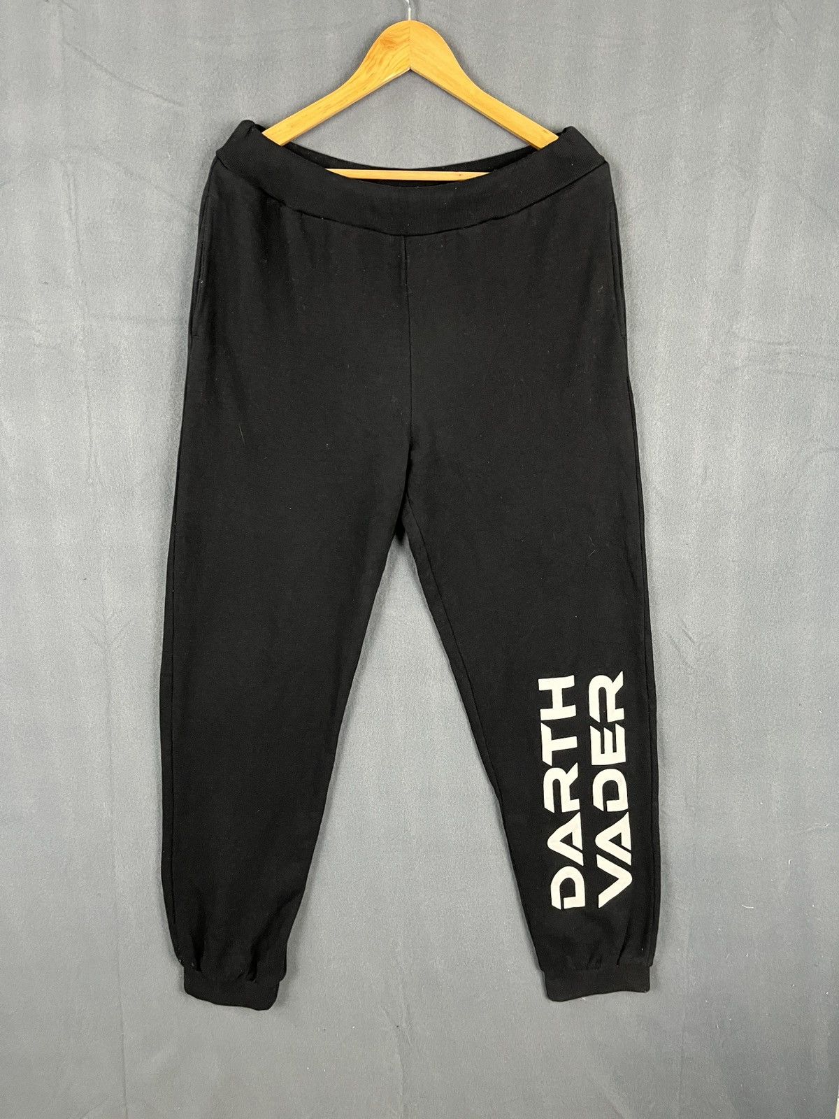 Star Wars Star Wars Men's XL Darth Vader Sweatpants Size US 36 / EU 52 - 1 Thumbnail