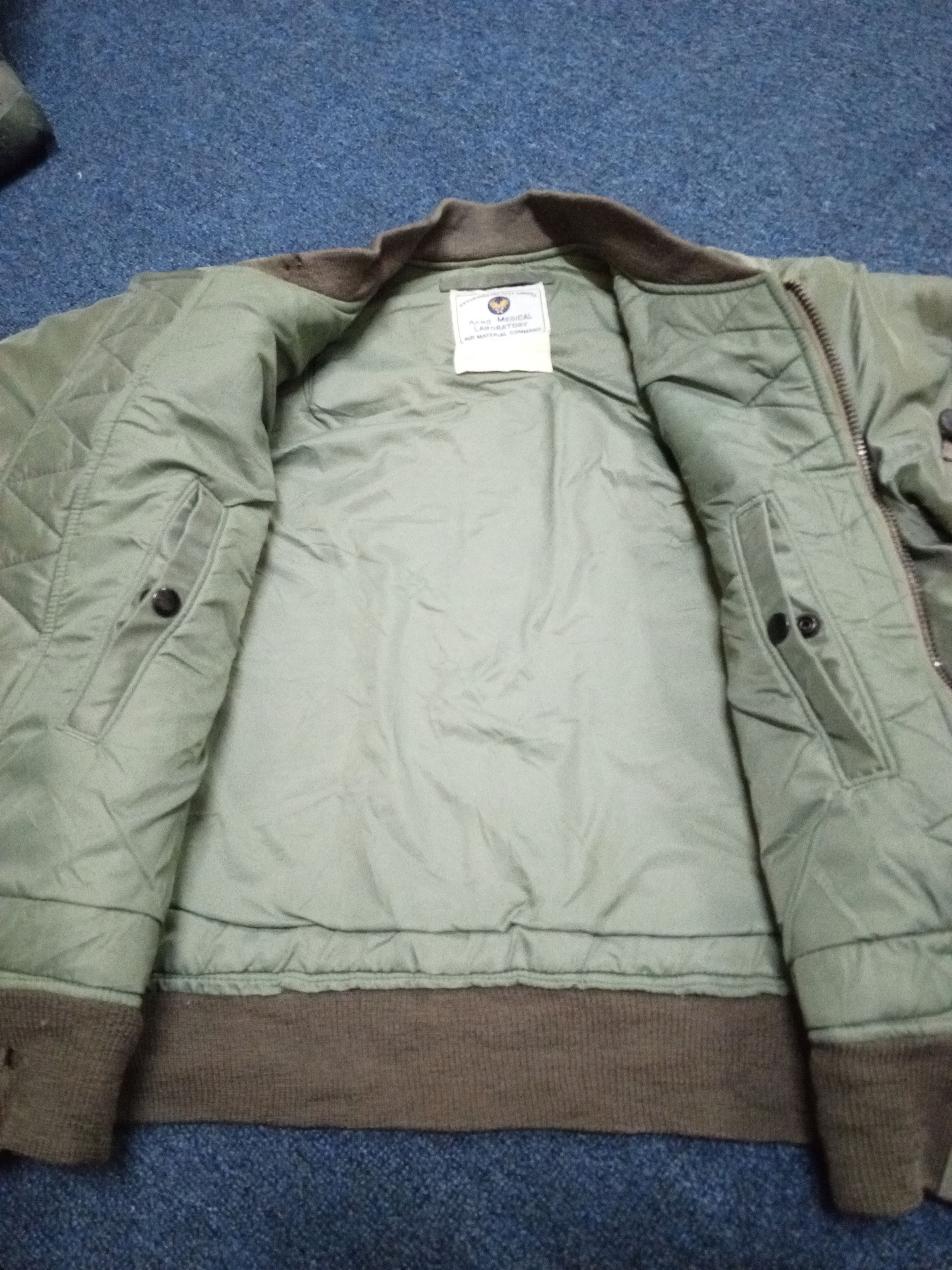 Vintage VINTAGE 90'S MA-1 BOMBER FLIGHT JACKET Size US XL / EU 56 / 4 - 7 Thumbnail