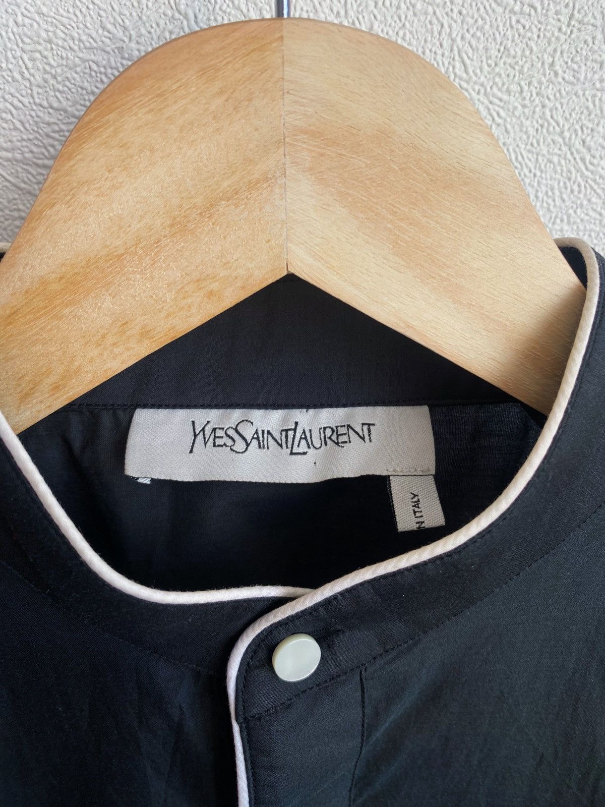 Yves Saint Laurent Yves Saint Laurent Vintage Silk Shirt Made In Italy Size US S / EU 44-46 / 1 - 2 Thumbnail