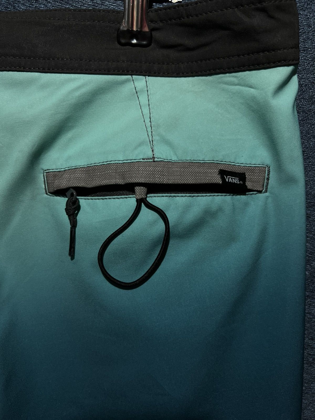 Vans Vans Boardshort Size US 32 / EU 48 - 3 Thumbnail