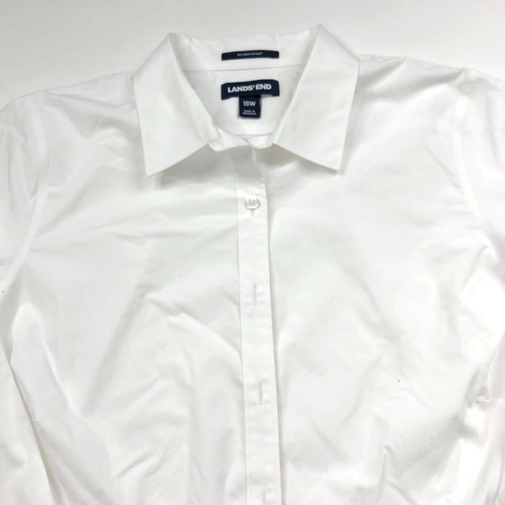 Lands' End Lands' End No Iron Supima Plus 18W Women's Button Long Sleeve Shirt White MINT Shirt Adult Womens 18W White Non-Iron Button-Up Man Size XXL / US 16-18 / IT 52-54 - 2 Thumbnail