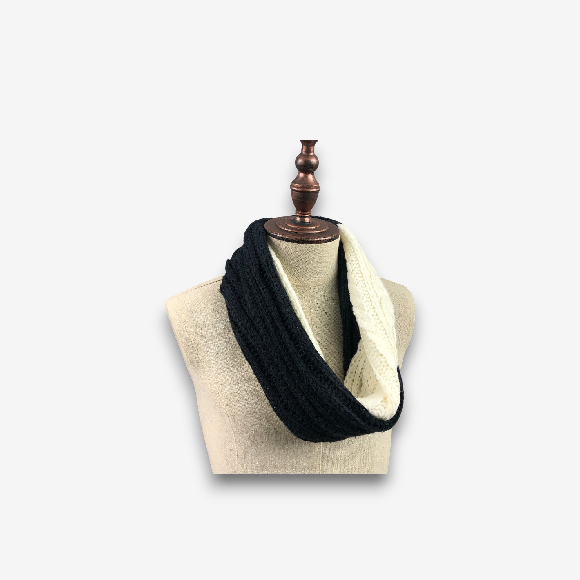 Beams Plus Vintage Beams Infinity Scarf Ribbed Knit Wool Scarves. Size ONE SIZE - 1 Thumbnail