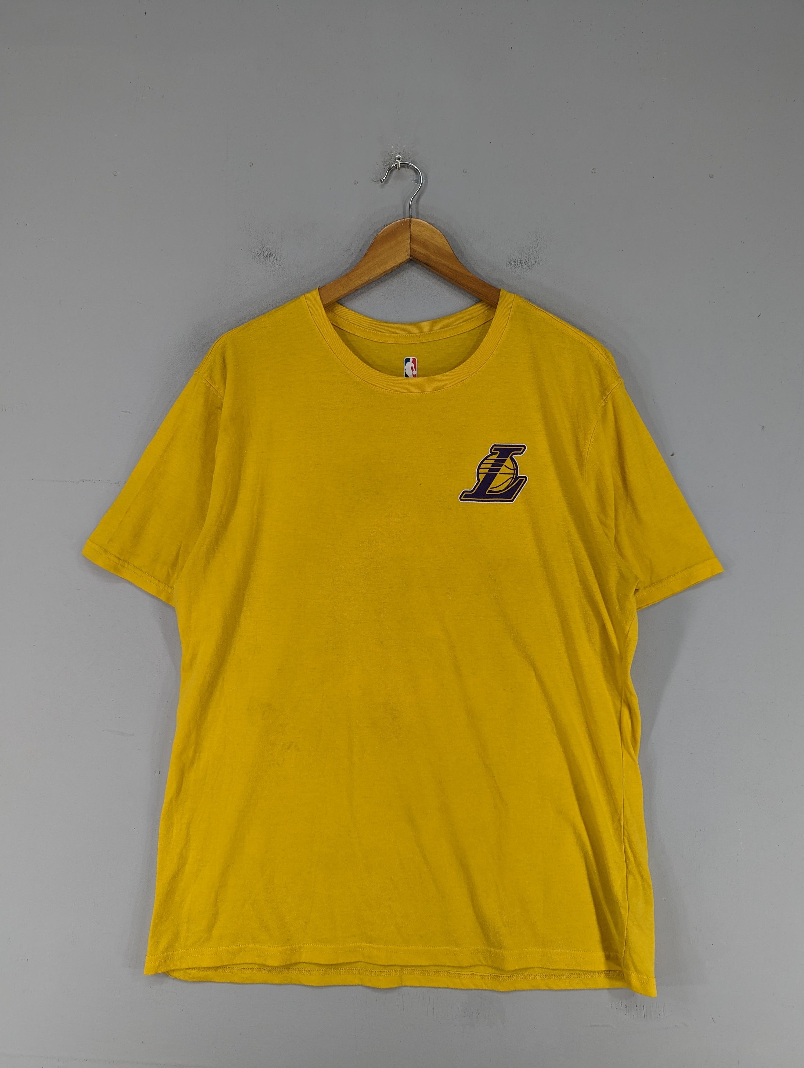 NBA 🔥RARE🔥Lebron James Pro Player NBA Lakers Tshirt Size US XL / EU 56 / 4 - 5 Thumbnail