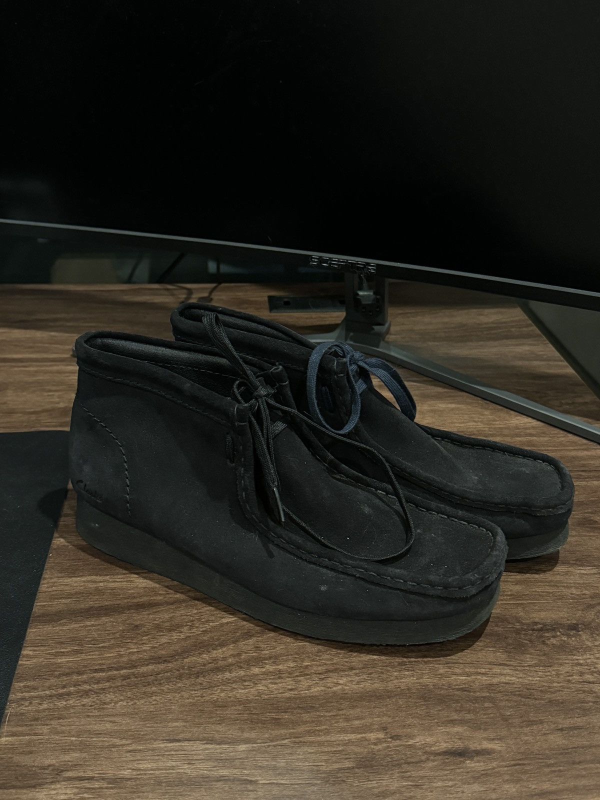 Clarks Work twice black clarks Size US 9.5 / EU 42-43 - 1 Thumbnail