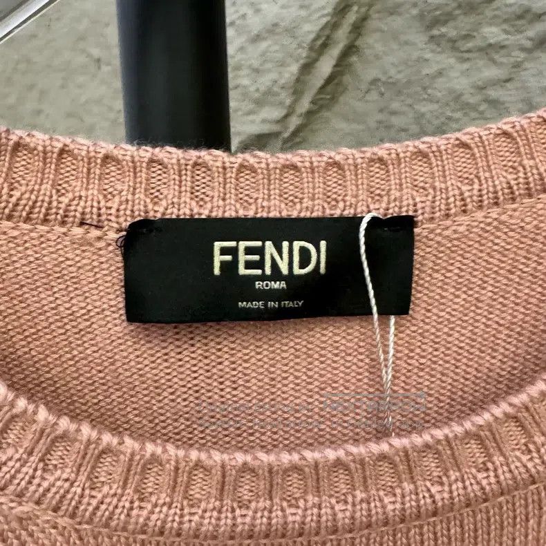 Fendi Fendi Pink Cheese Pony Wool Top Size US M / EU 48-50 / 2 - 4 Thumbnail