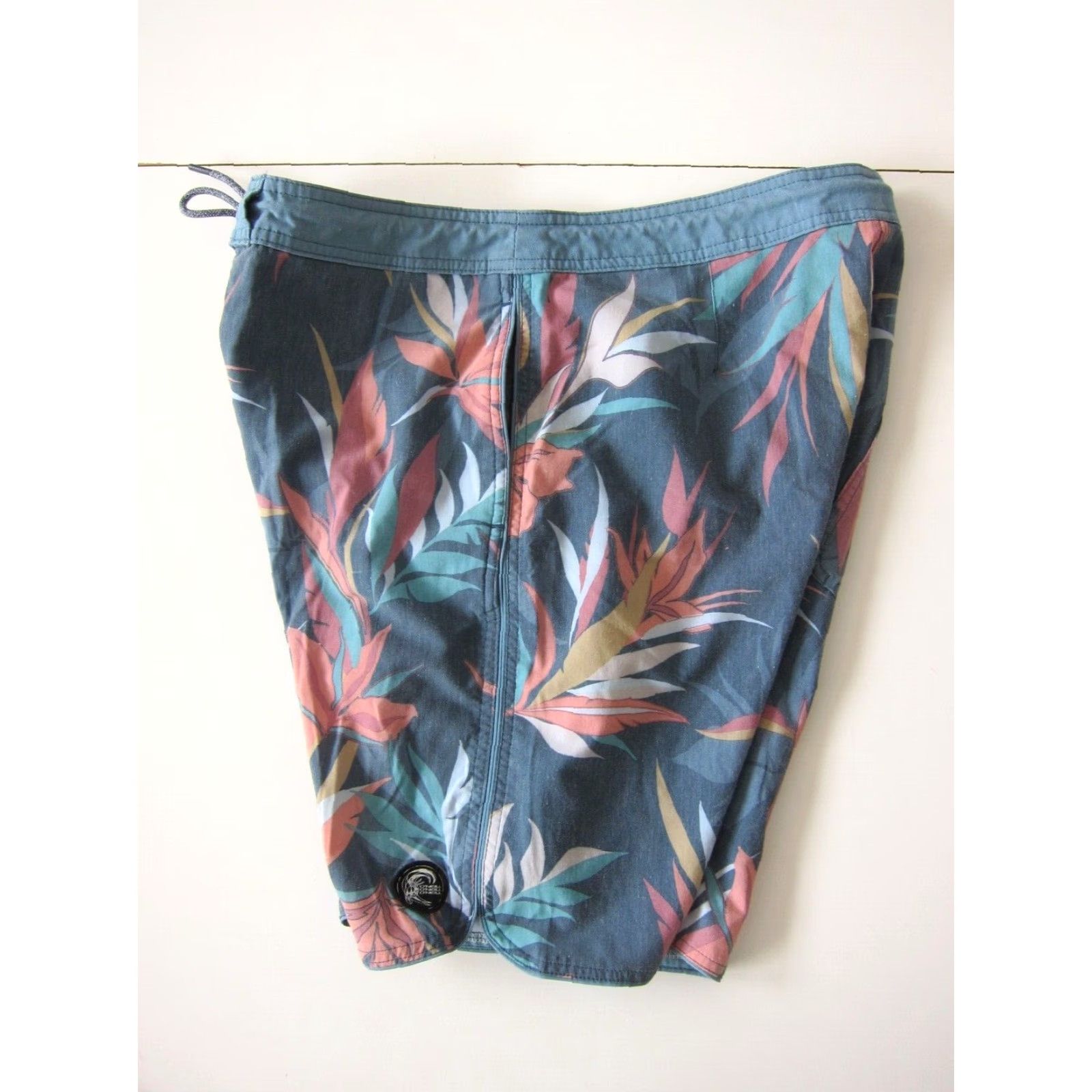 O'Neill O'NEILL Cruzers Blue Pink Floral Swim Surf Beach Cargo Board Shorts Men 34 Size US 34 / EU 50 - 7 Thumbnail