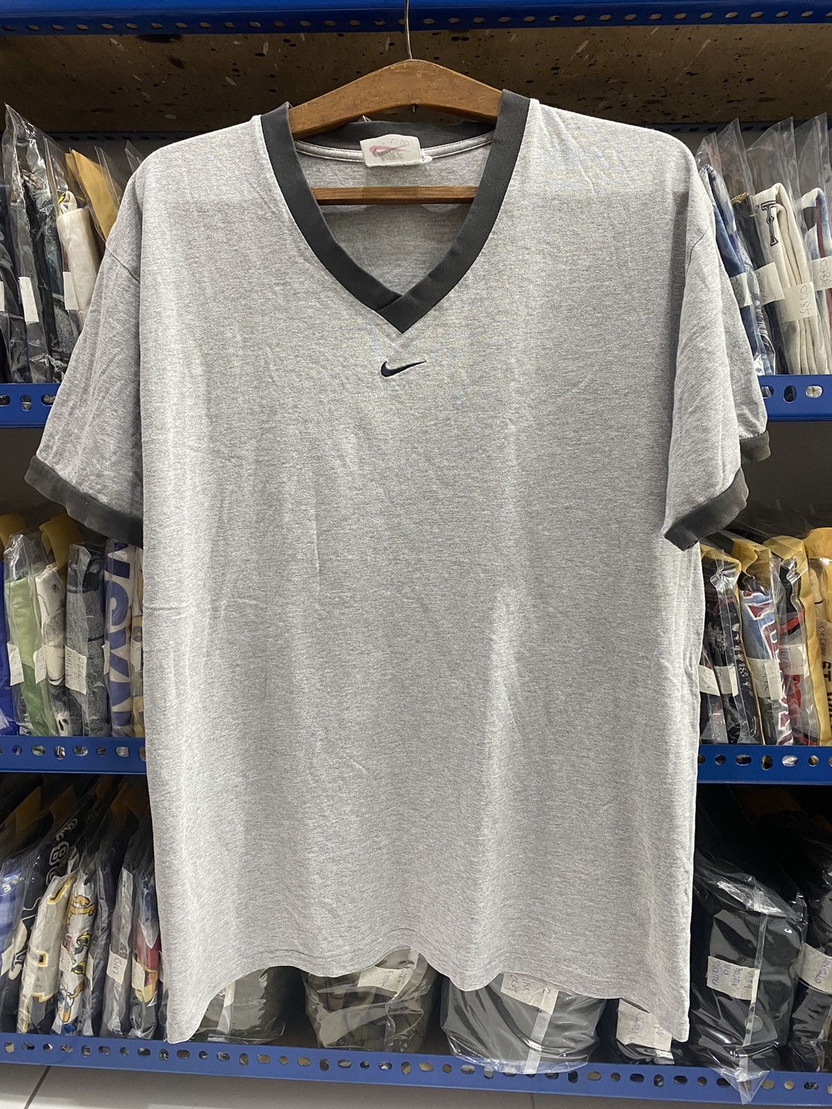 Vintage VINTAGE NIKE V NECK RINGER Size US M / EU 48-50 / 2 - 1 Thumbnail