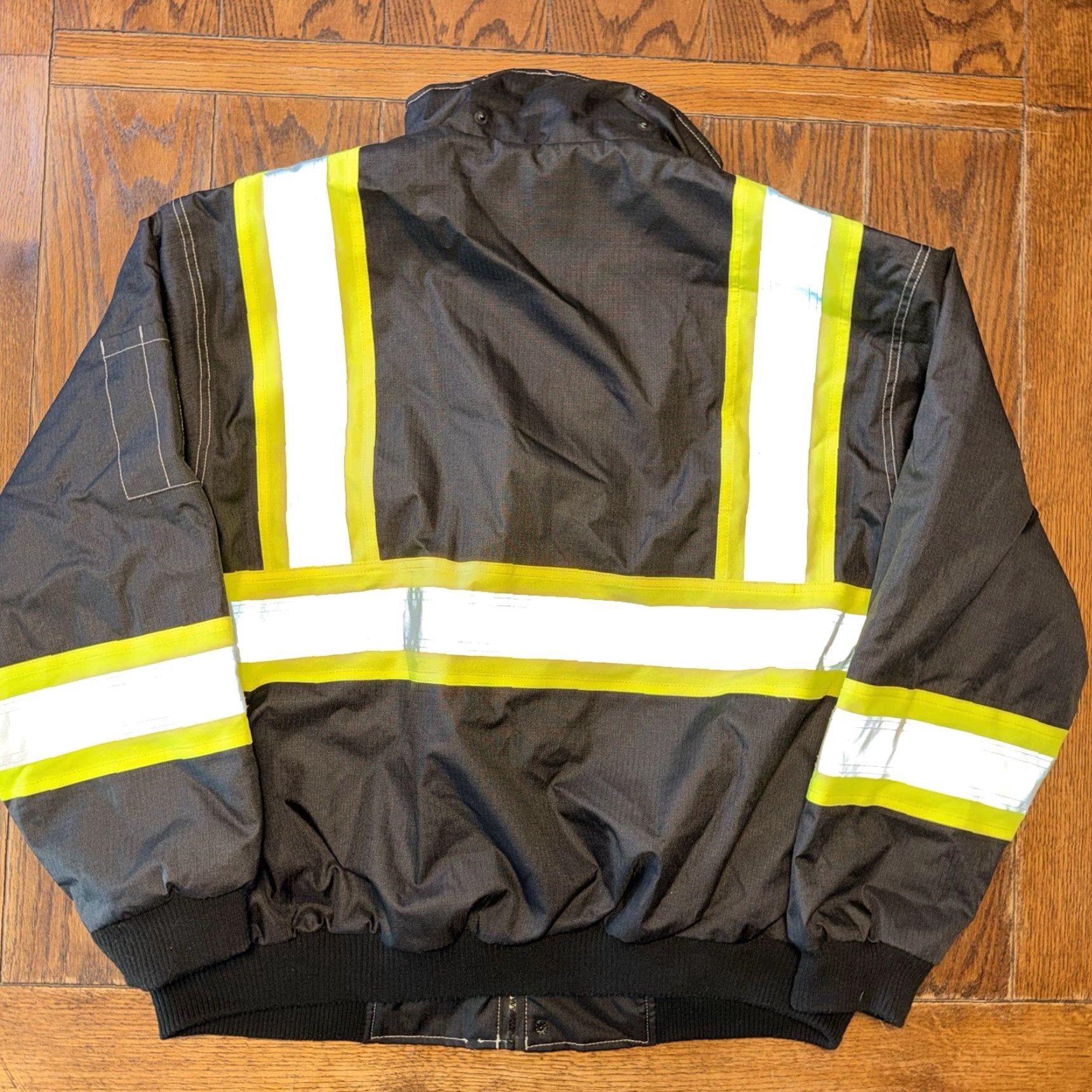 Vintage VINTAGE Gravel Gear Mens XL High-Visibility Bomber Jacket Reflective 3M Outer Only Size US XL / EU 56 / 4 - 7 Thumbnail