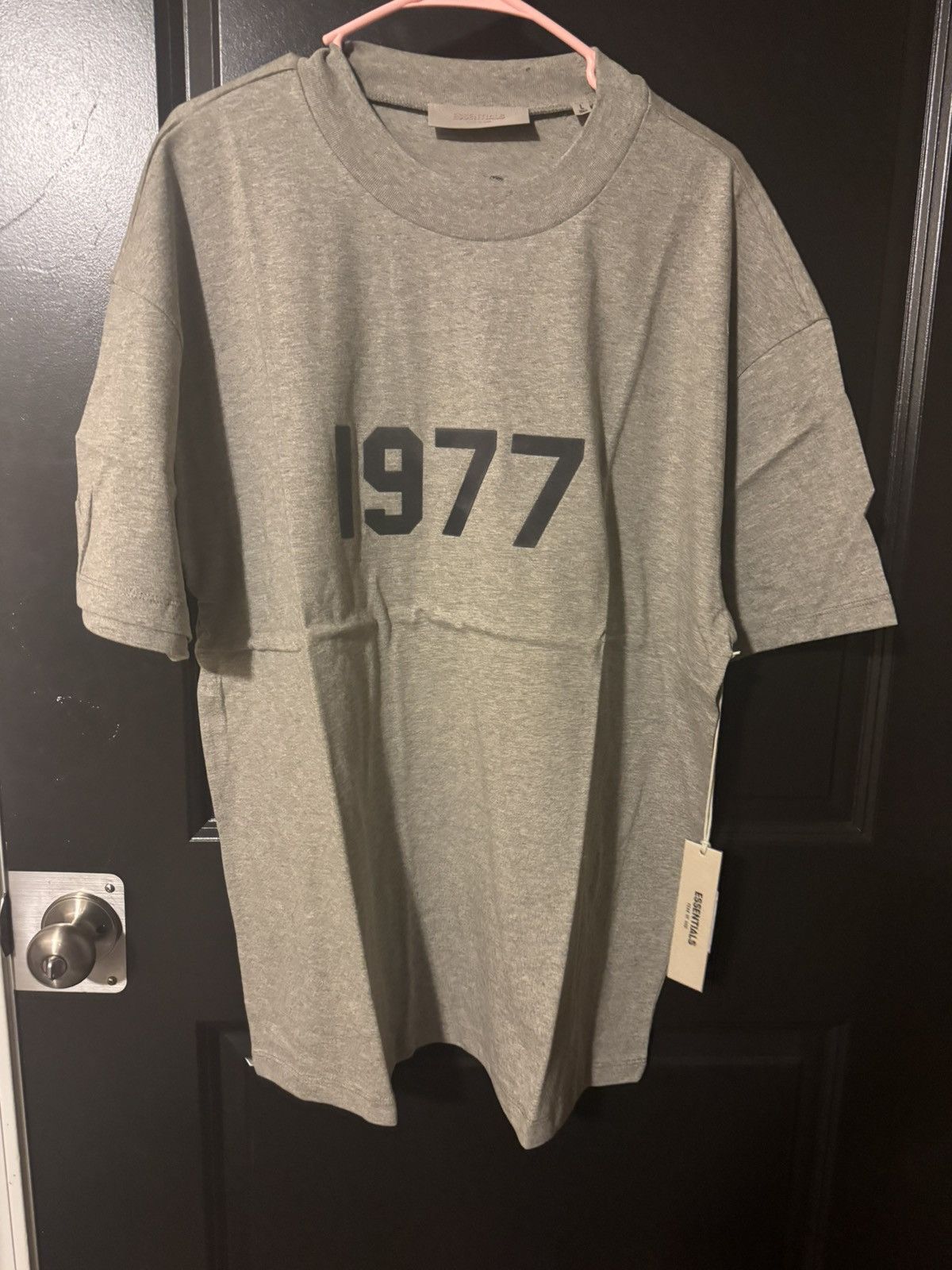 Essentials Essential 1977 dark oatmeal Size US L / EU 52-54 / 3 - 1 Thumbnail