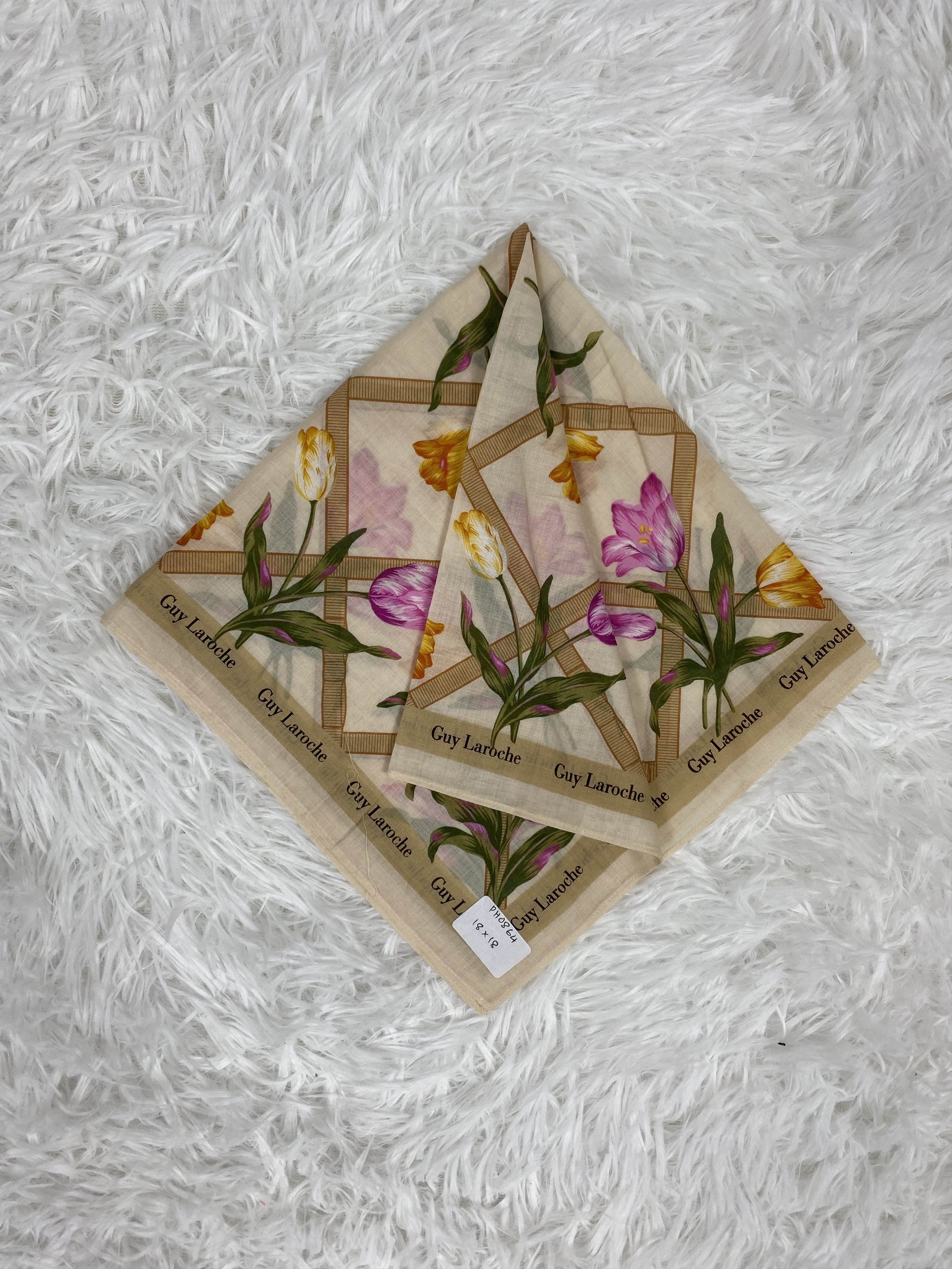 Guy Laroche × Vintage Vintage Guy Laroche Handkerchief Neckerchief PH0864 Size ONE SIZE - 1 Thumbnail