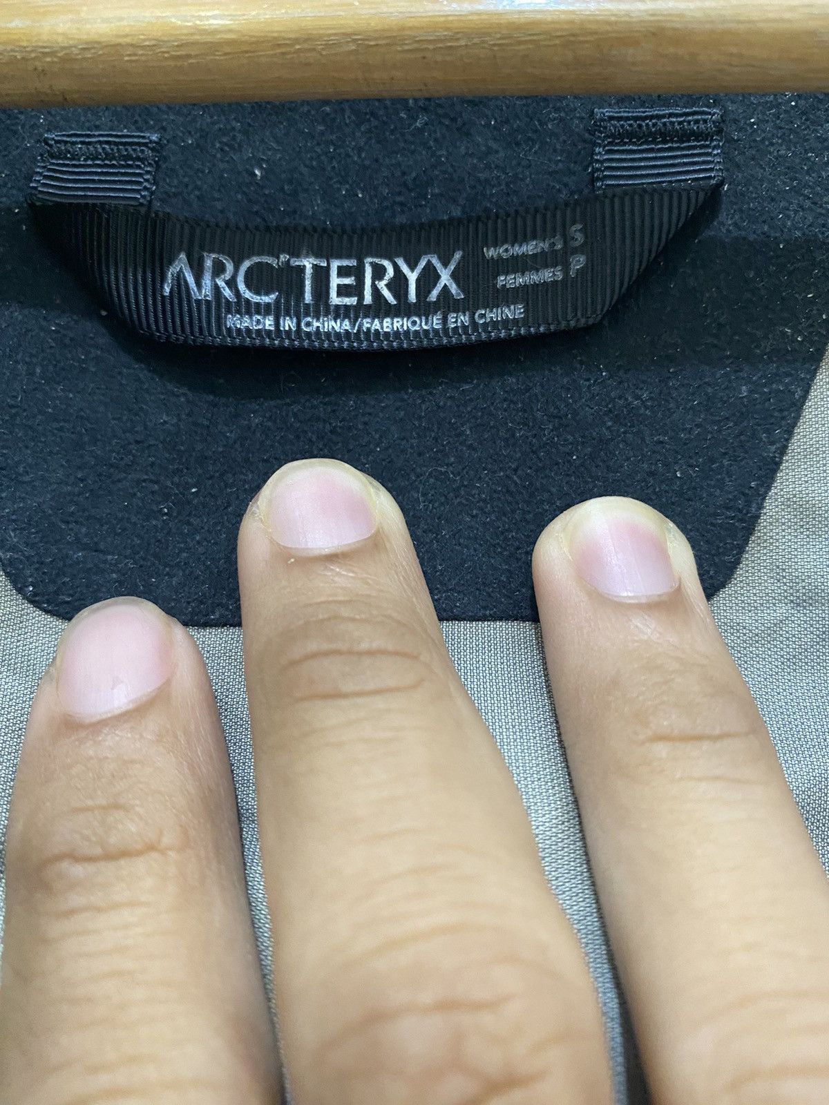 Arc'teryx Arc’teryx Gore-tex Codetta Cinch Waterproof Coat Jacket Size S / US 4 / IT 40 - 9 Thumbnail