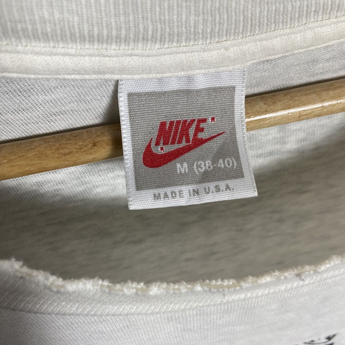 Nike Vintage 90s Nike Bo Jackson Distressed T-Shirt / Music Size US L / EU 52-54 / 3 - 5 Thumbnail