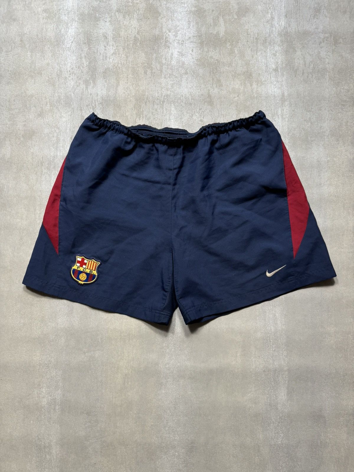 Nike × Vintage Vintage Nike Barcelona FC soccer y2k Logo Shorts Size US 38 / EU 54 - 1 Thumbnail