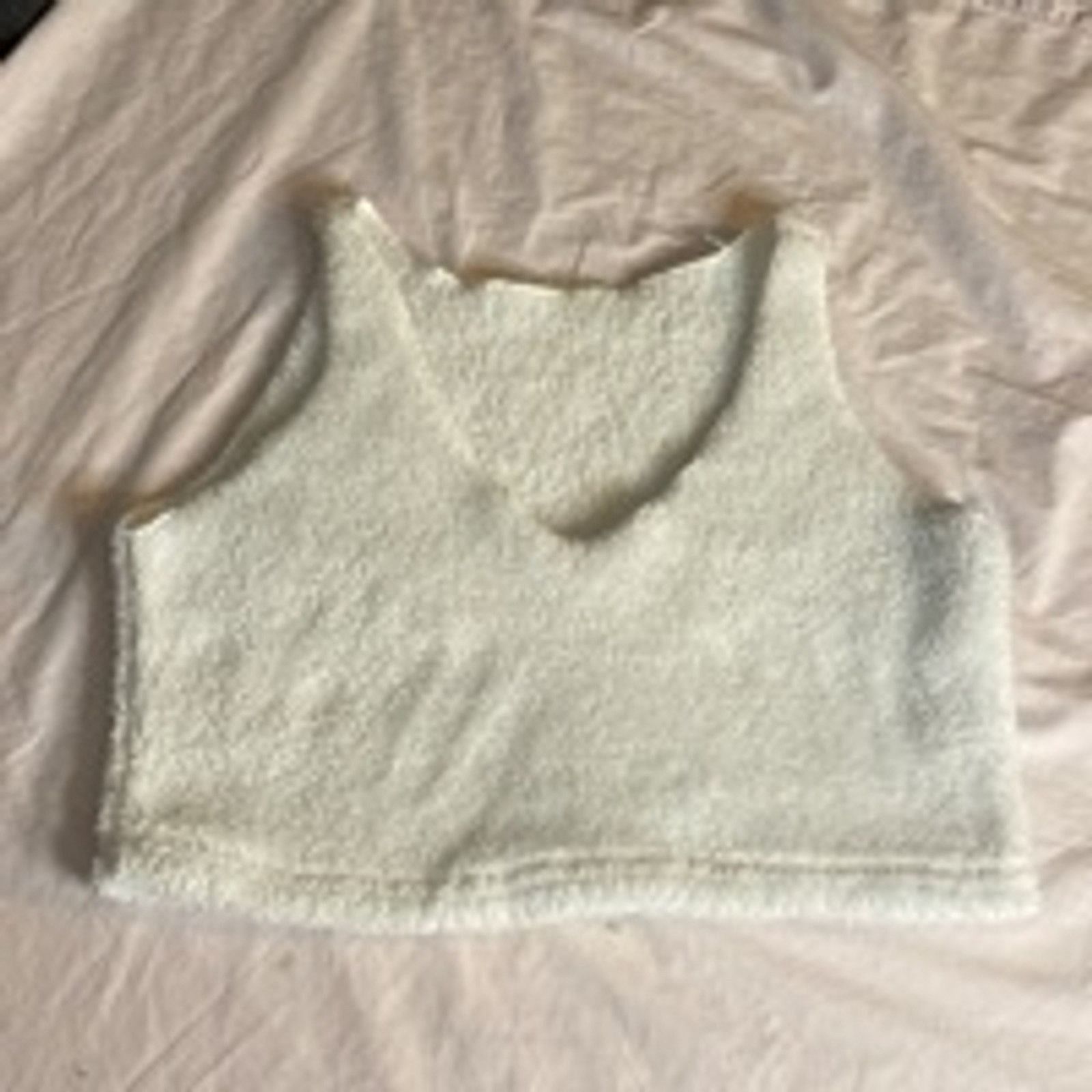 Other Fuzzy White Tank Top Crop M Soft Stretchy Knit Cozy Y2K Vibe Size M / US 6-8 / IT 42-44 - 3 Thumbnail