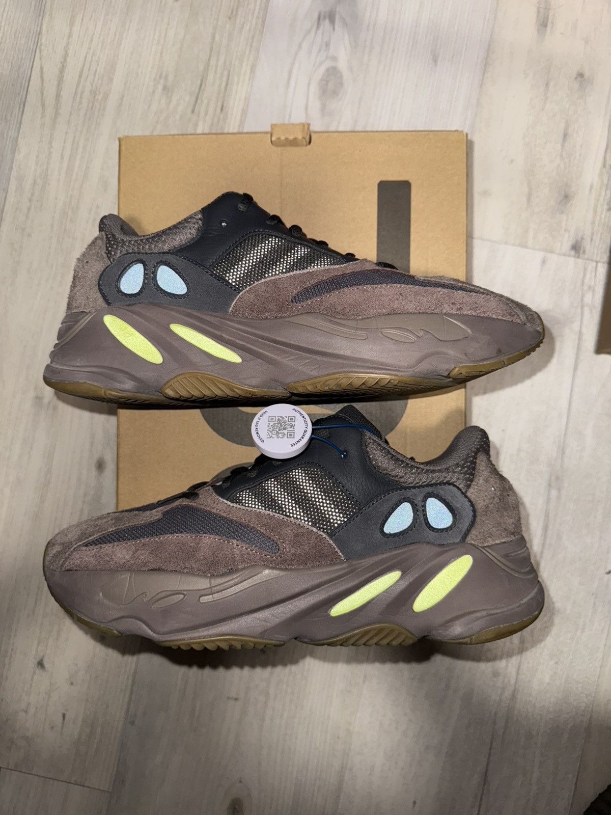 Adidas × Kanye West Adidas Yeezy 700 Mauve Size US 11 / EU 44 - 2 Thumbnail