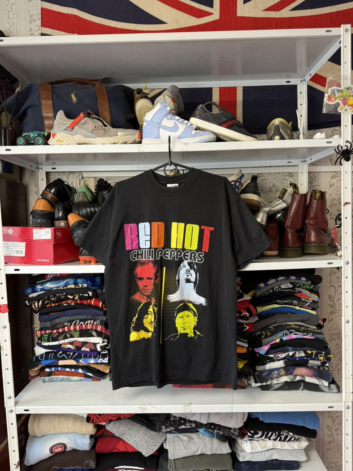 Band Tees 2004 Vintage Red Hot Chili Peppers Summer Tour Band Tee Size US M / EU 48-50 / 2 - 1 Thumbnail